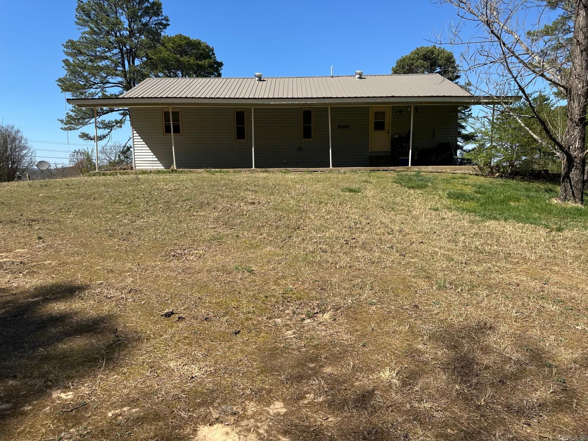 621 W Hwy 336  Clinton, AR