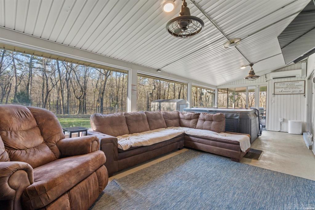 158 Arlington Drive Hot Springs, AR 71913