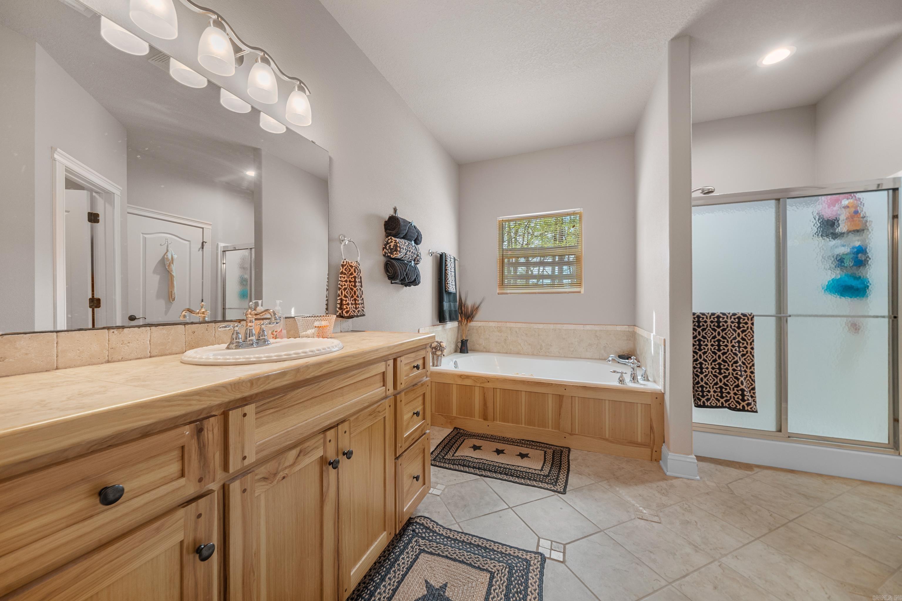 1301  Timberlake  Royal, AR