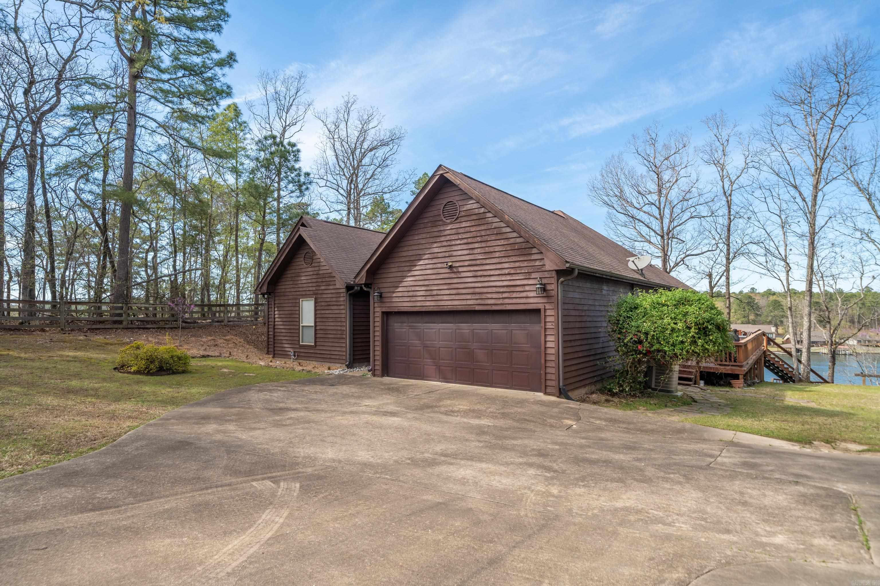 1301  Timberlake  Royal, AR