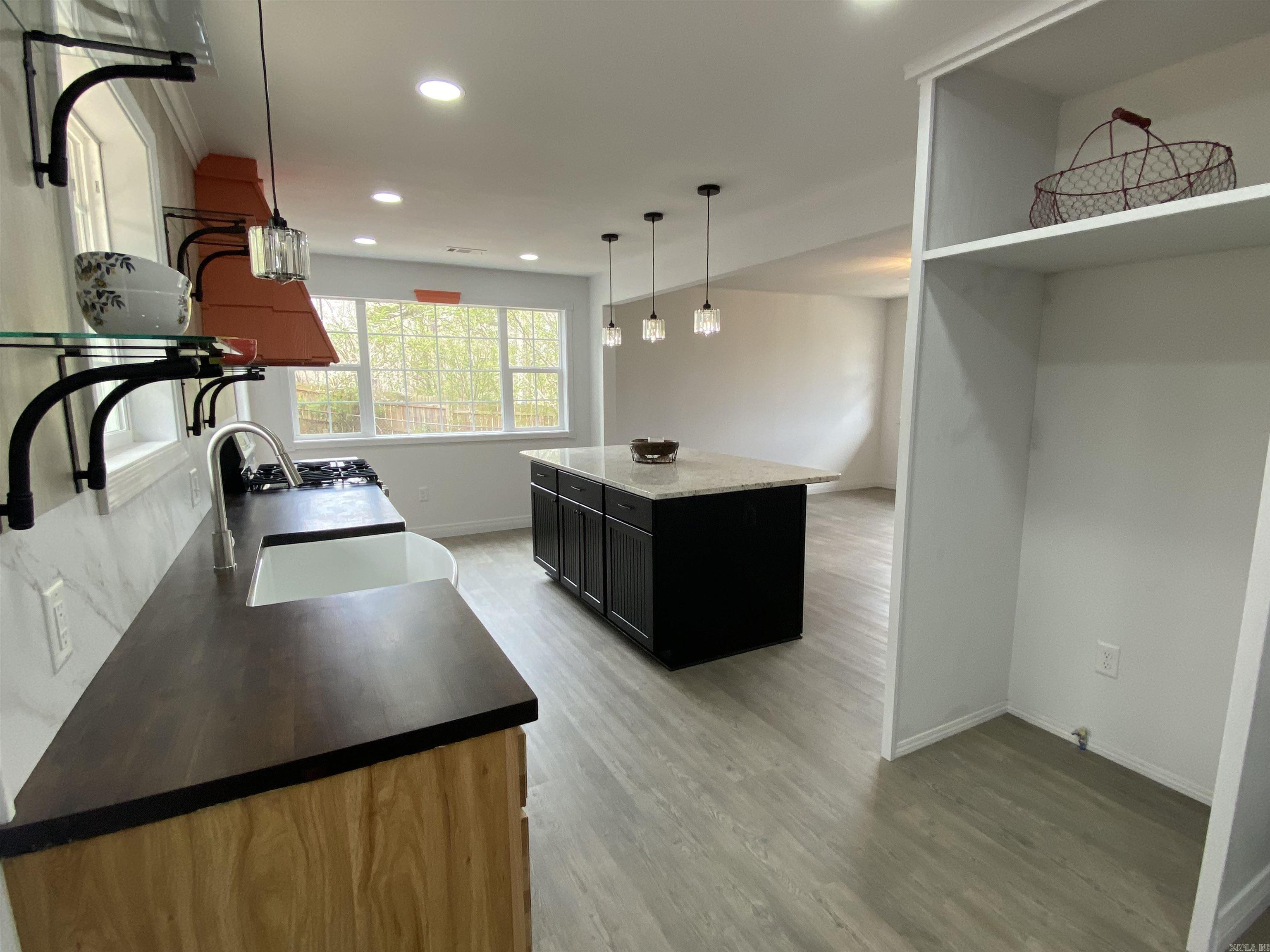 117  Circle  Mount Ida, AR