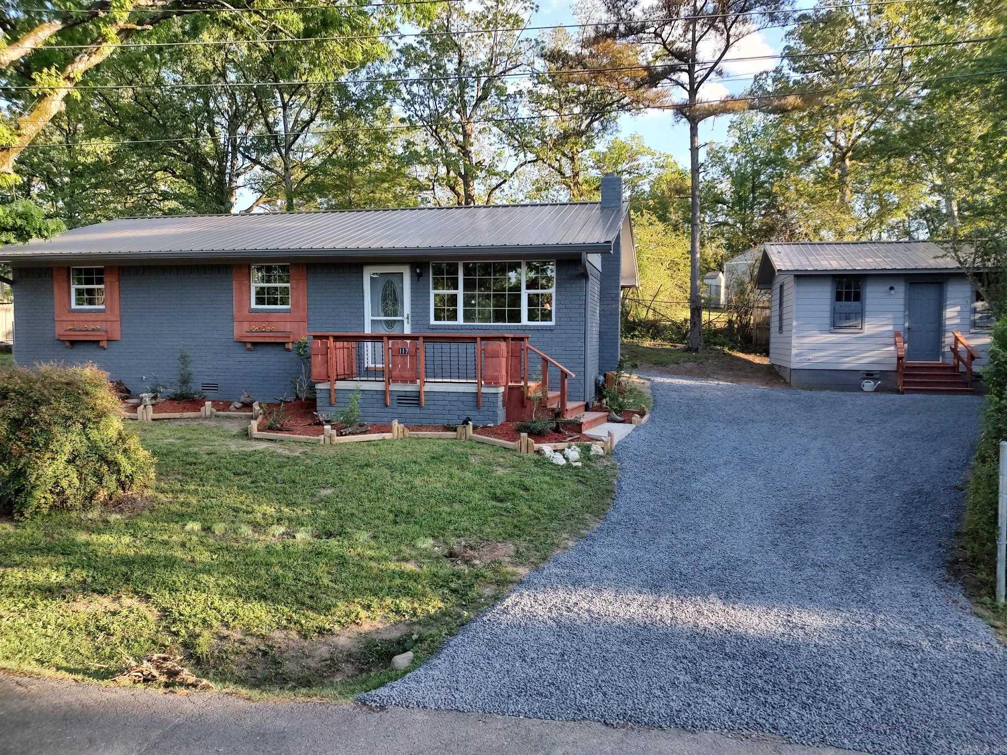 117  Circle  Mount Ida, AR