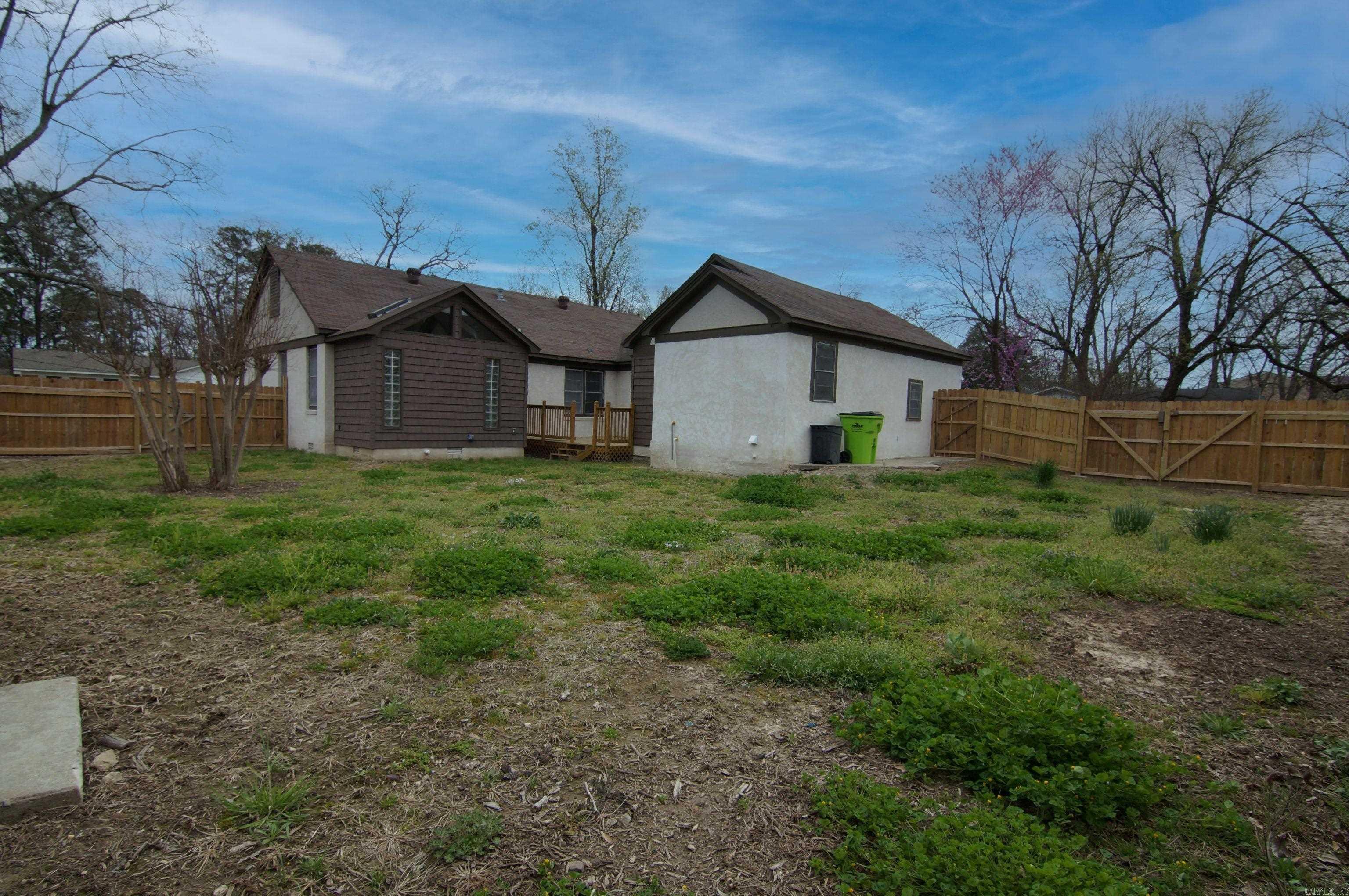220  College St  Lonoke, AR