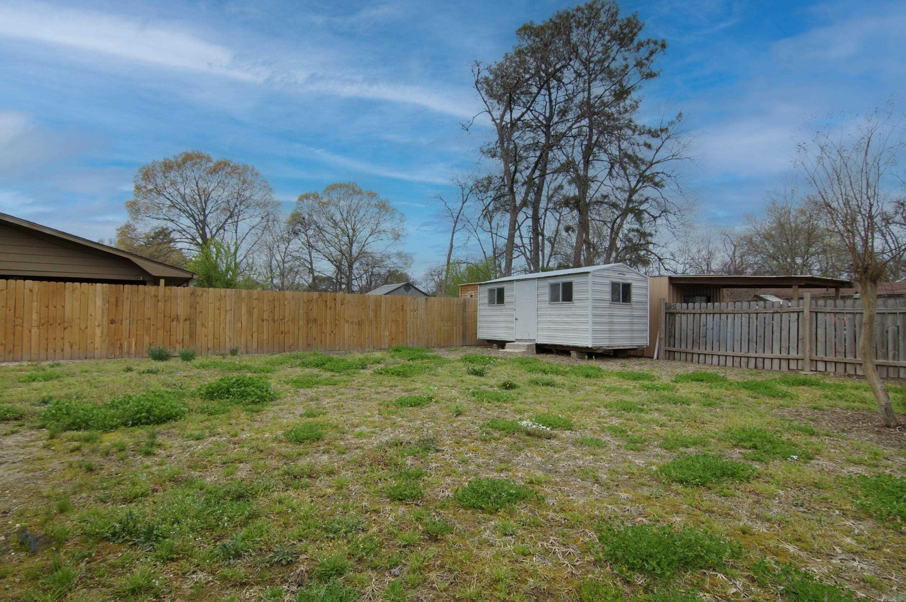 220  College St  Lonoke, AR
