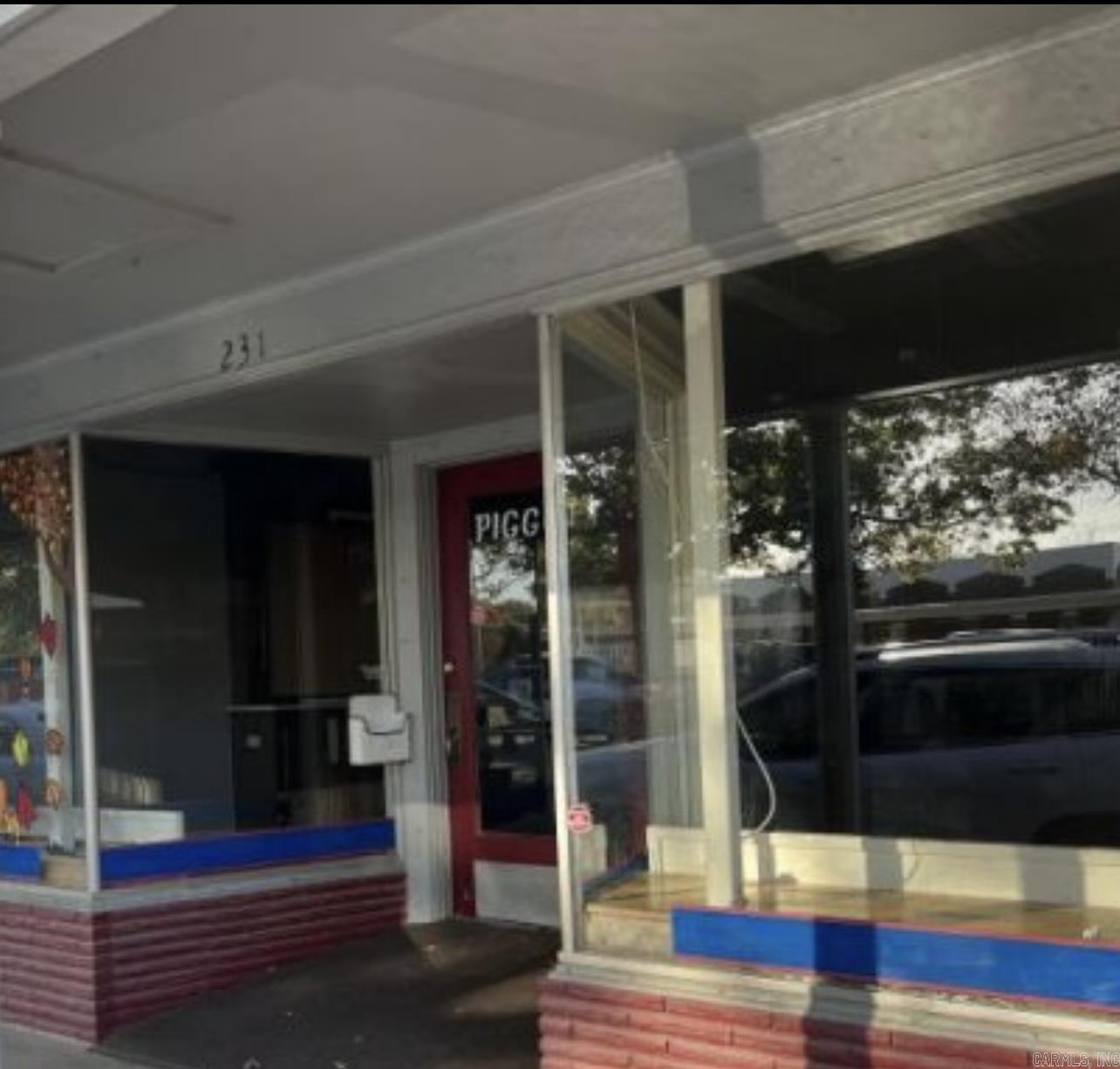 231 W Main St  Piggott, AR