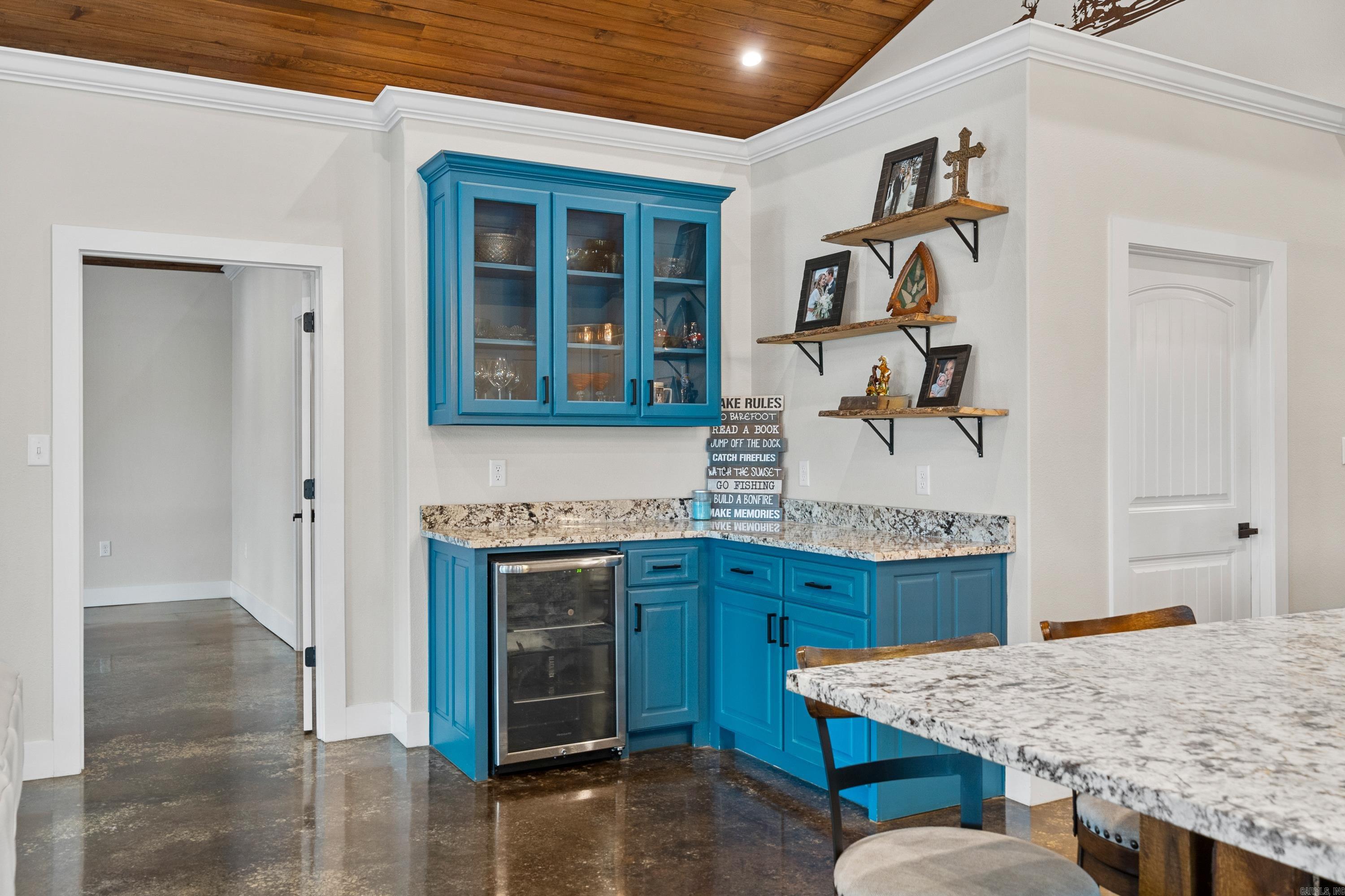329  Woodview  Royal, AR