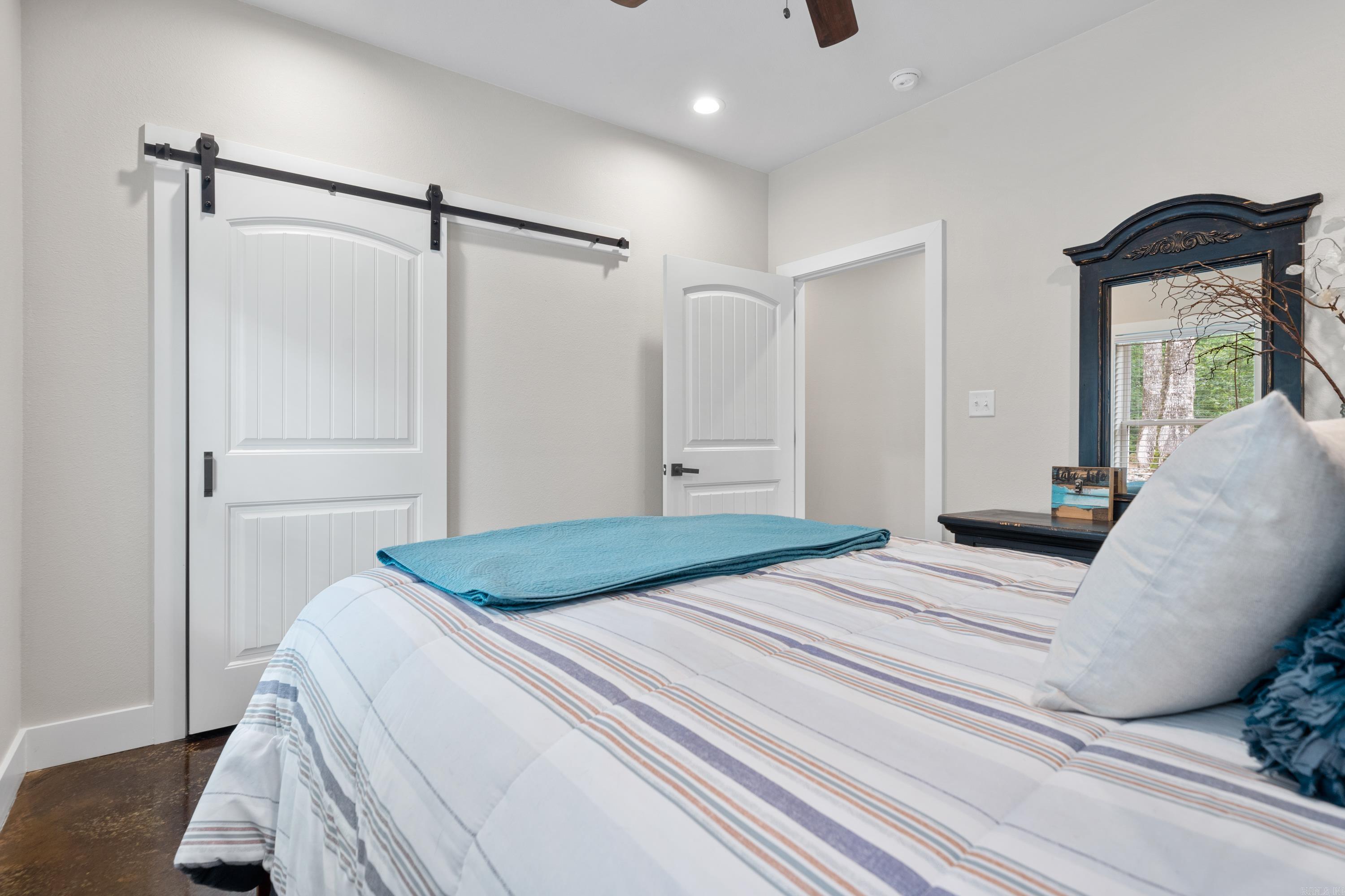 329  Woodview  Royal, AR