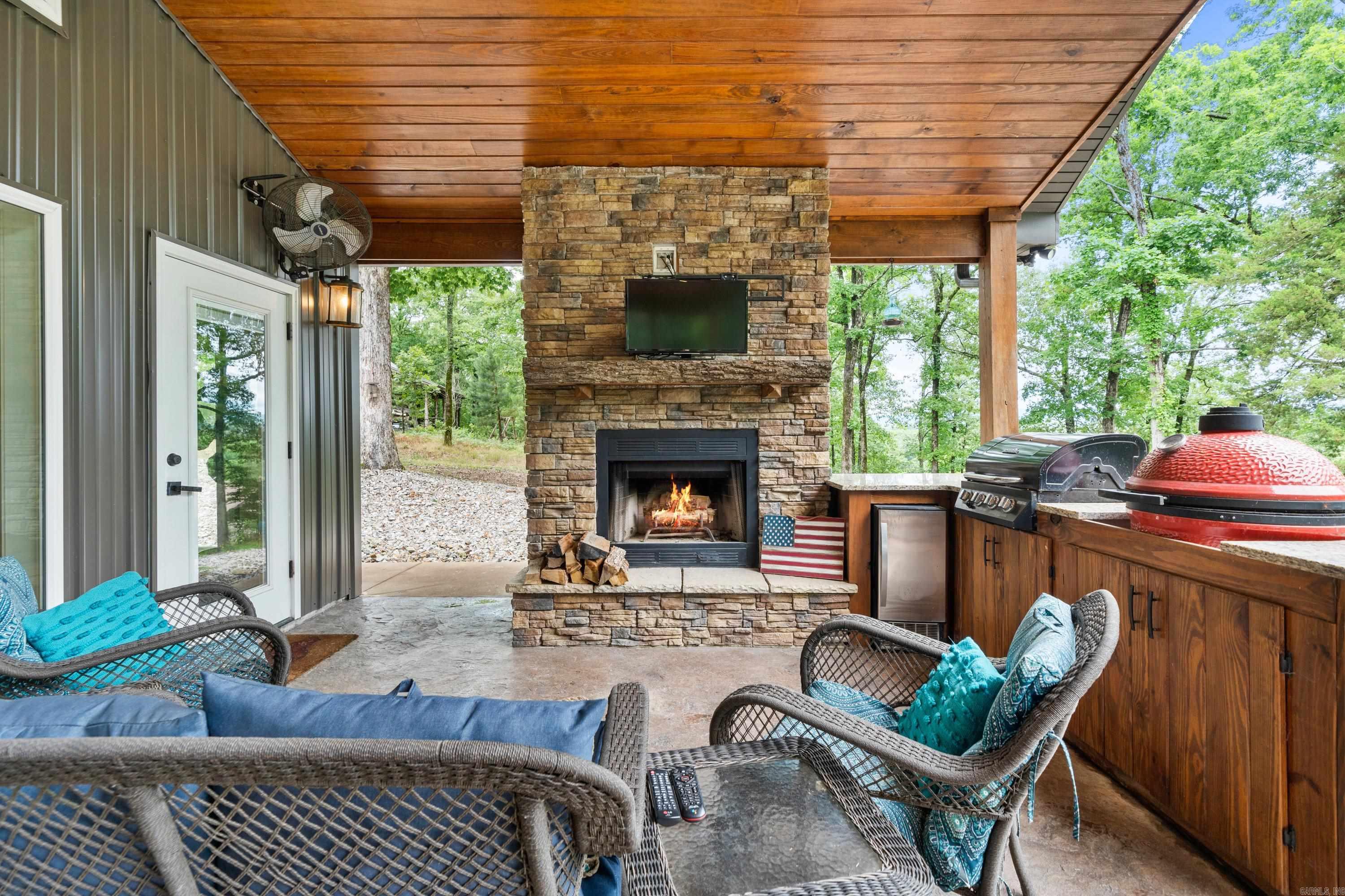 329  Woodview  Royal, AR