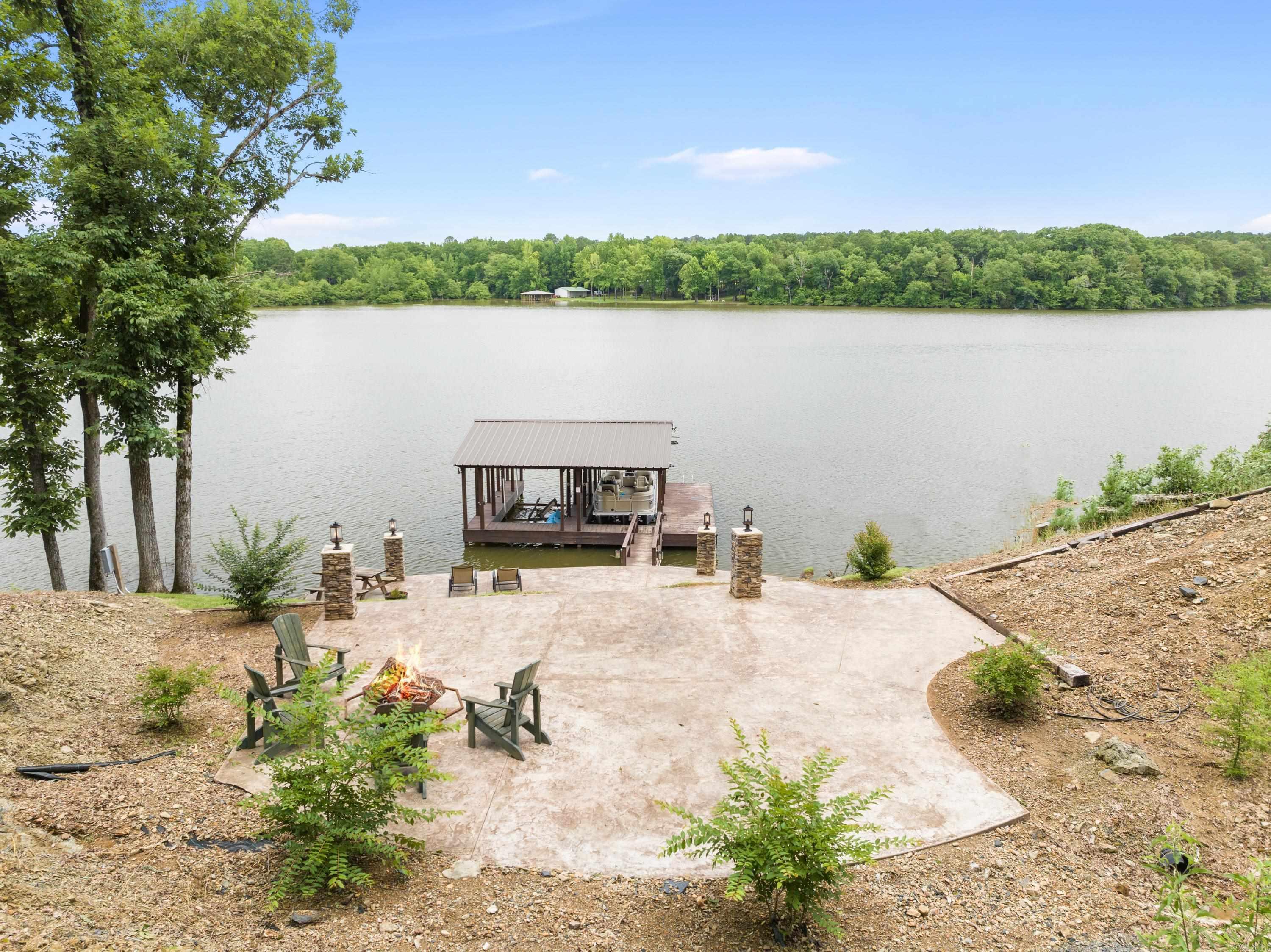329  Woodview  Royal, AR