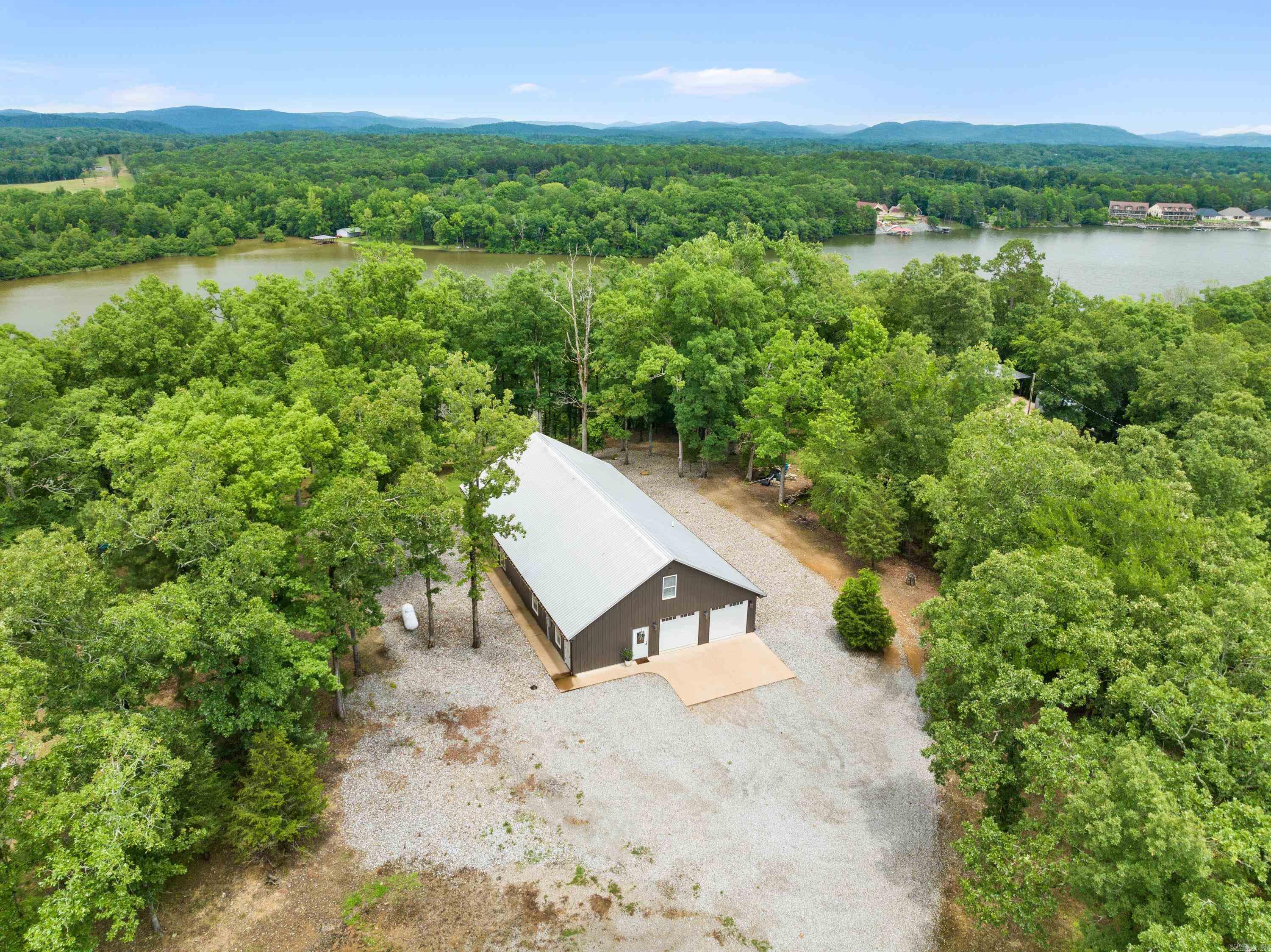 329  Woodview  Royal, AR