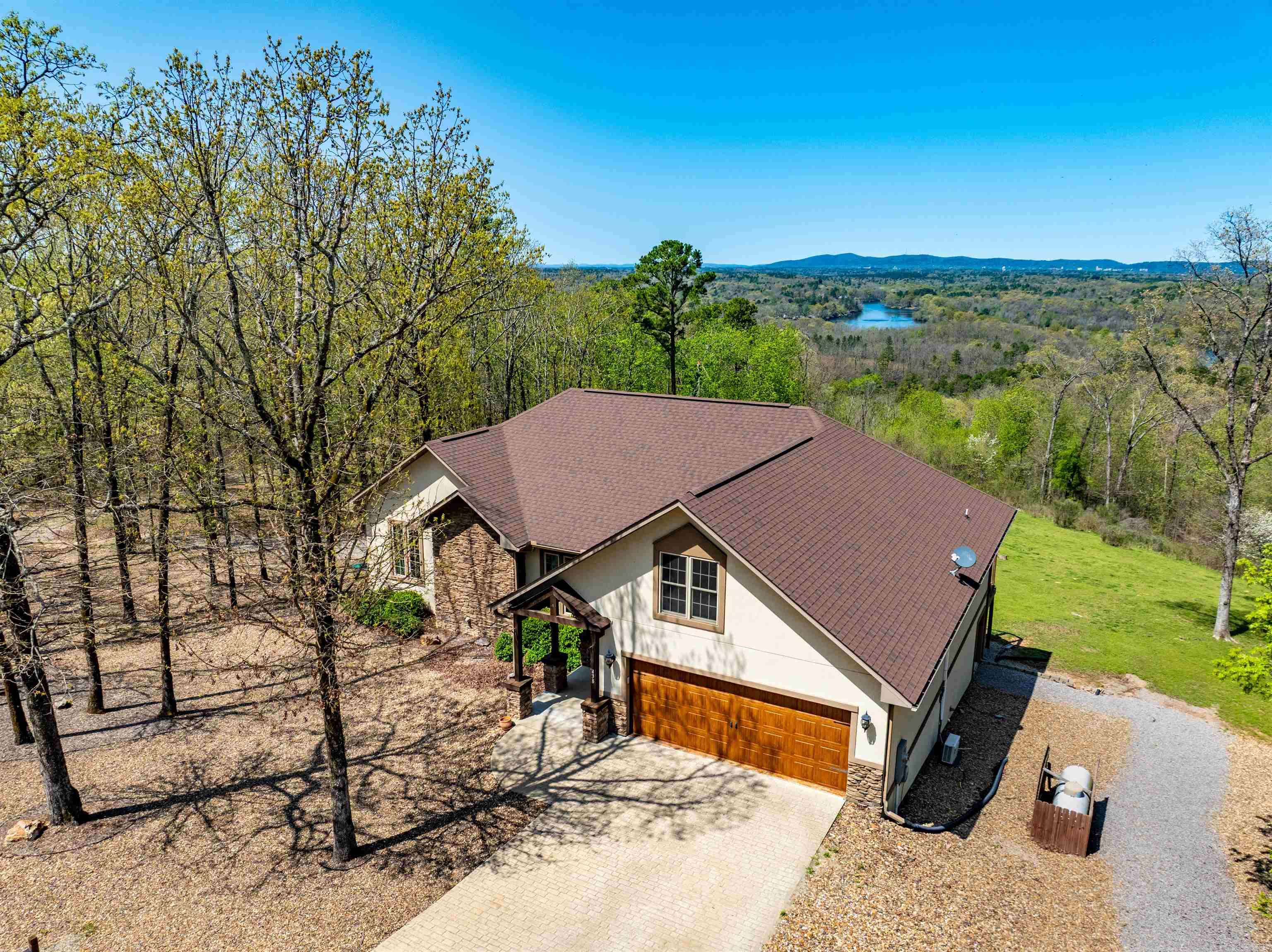 438  Ohio Drive  Hot Springs, AR