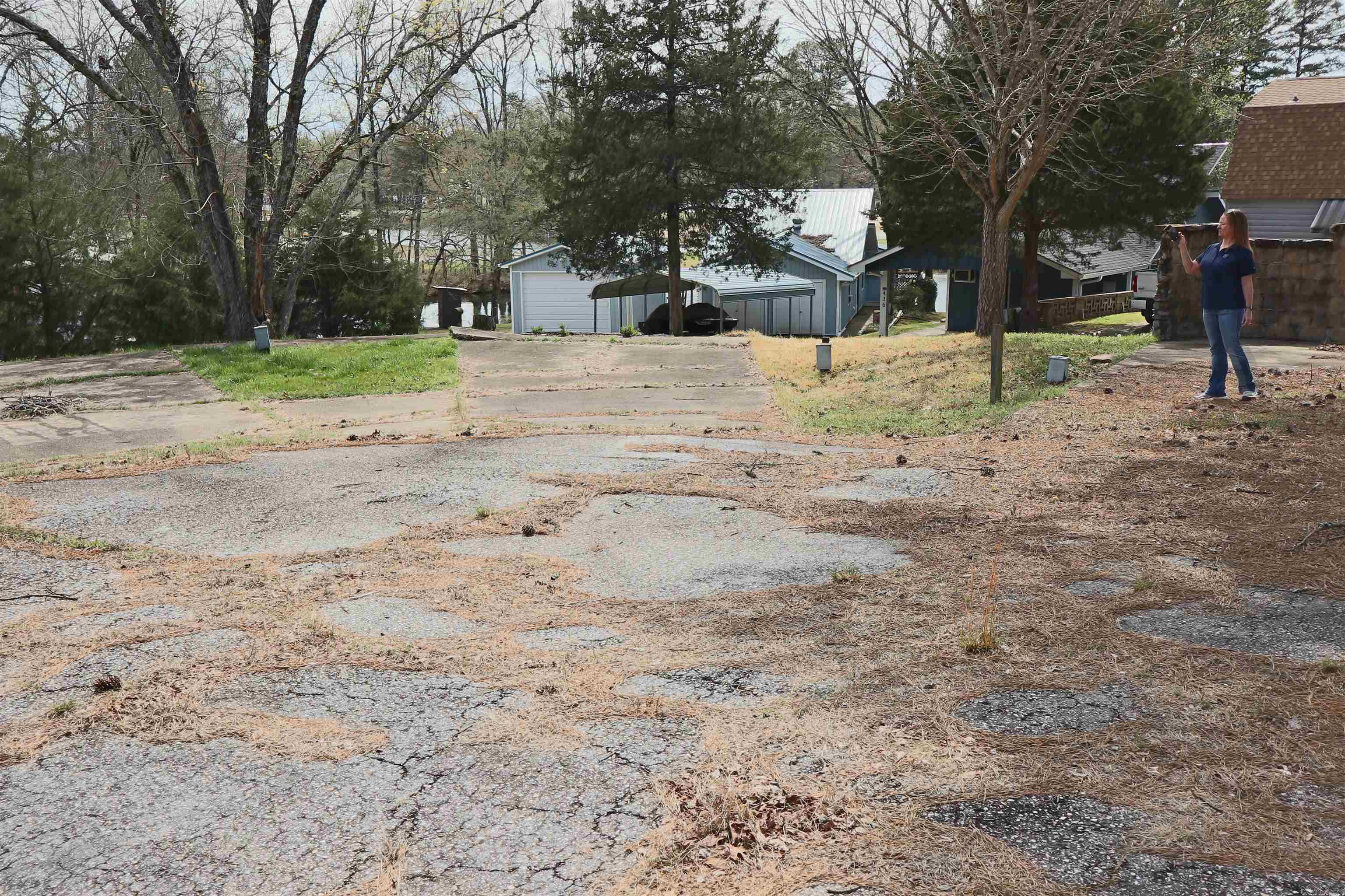 173  Barbary  Hot Springs, AR
