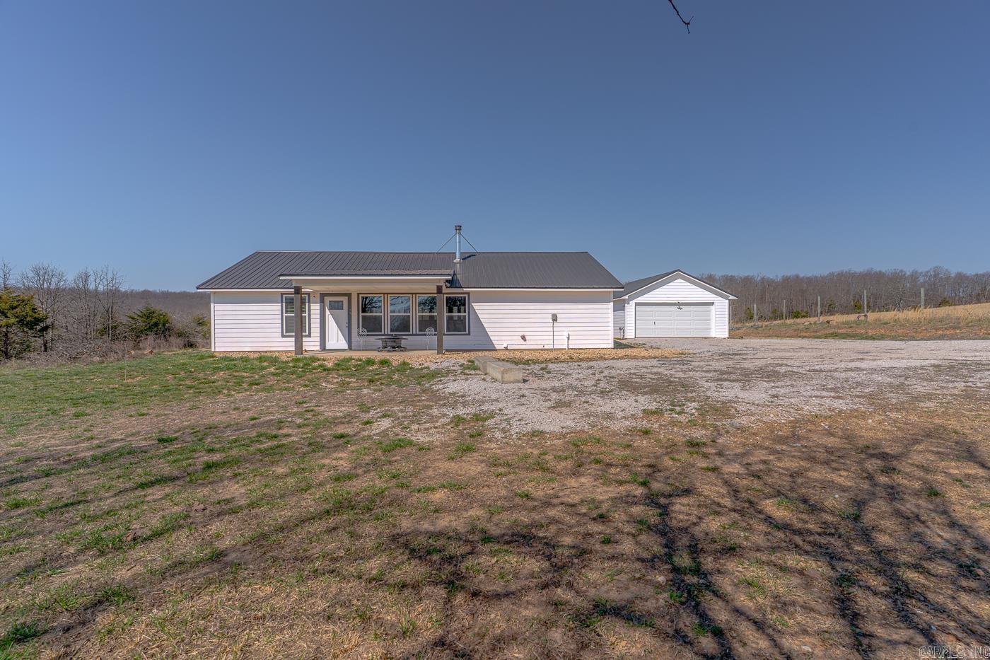 1665  NC 1600  Compton, AR