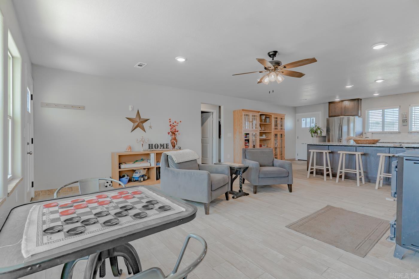 1665  NC 1600  Compton, AR
