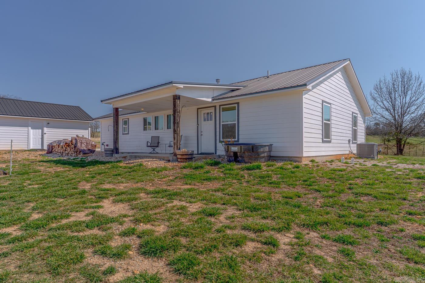1665  NC 1600  Compton, AR