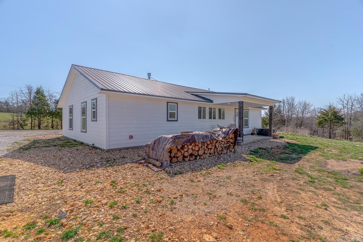 1665  NC 1600  Compton, AR