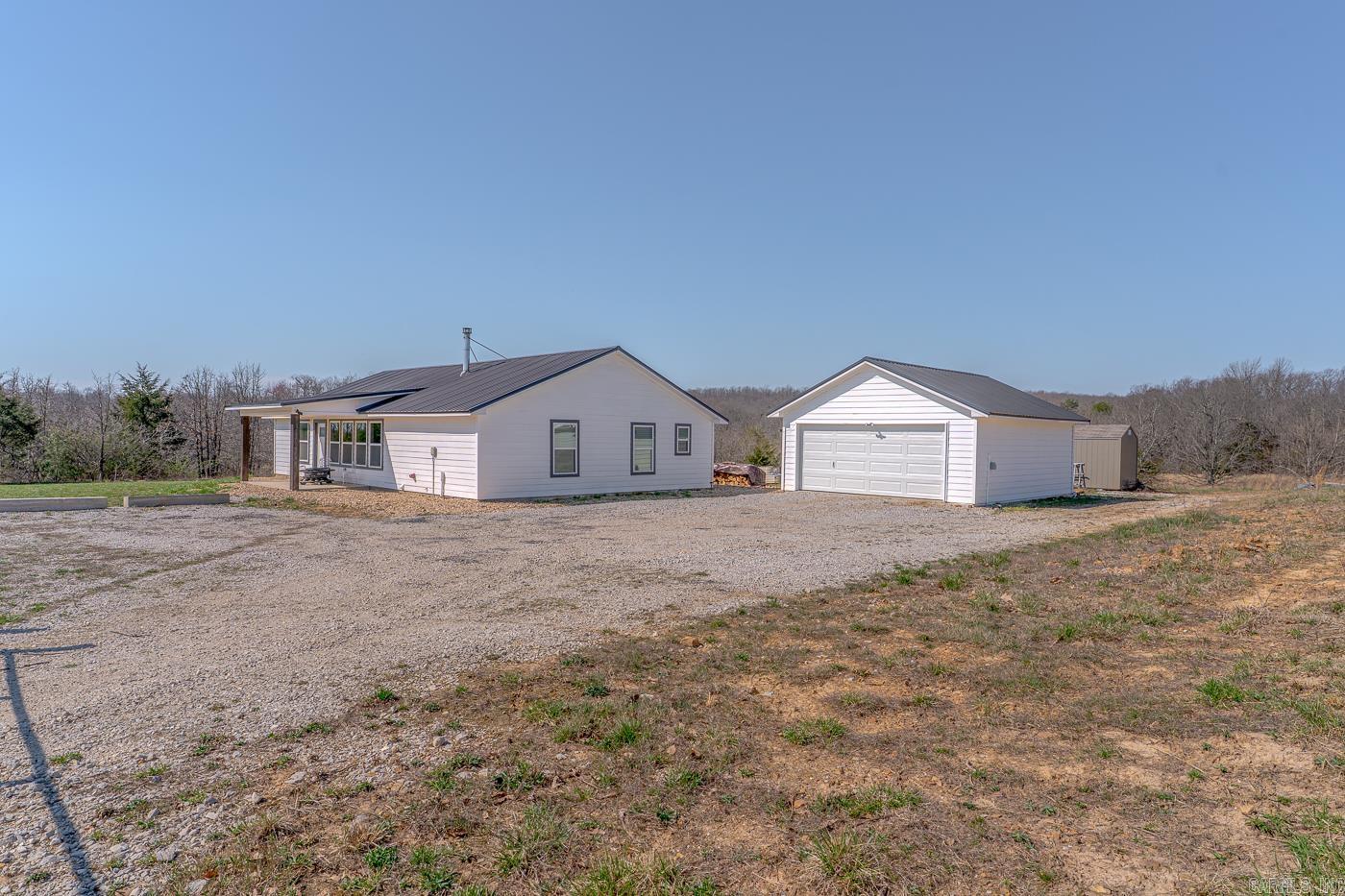 1665  NC 1600  Compton, AR