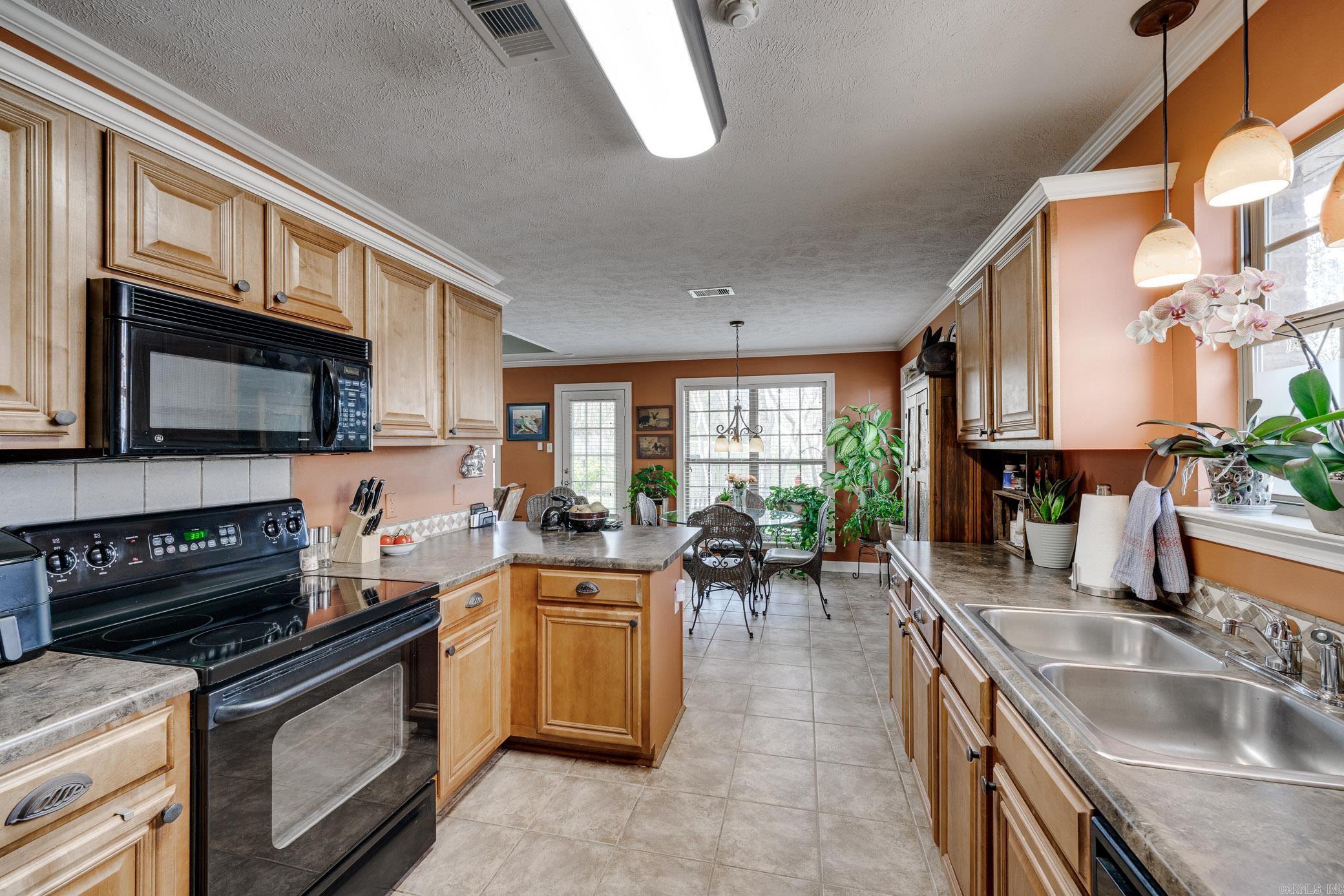 5250 Lantana Drive