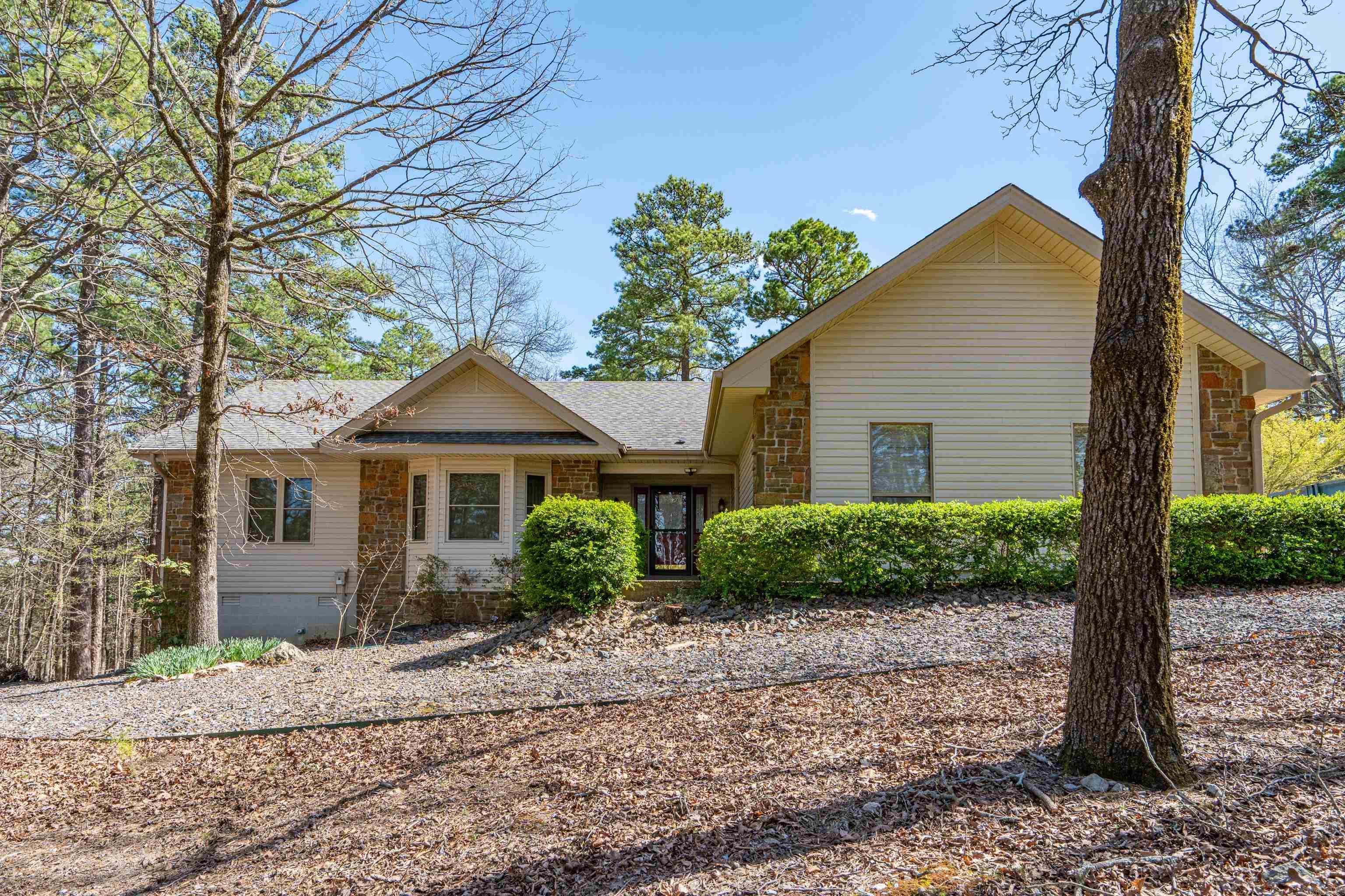 2 Dias Ln Lane Hot Springs Village, AR 71909