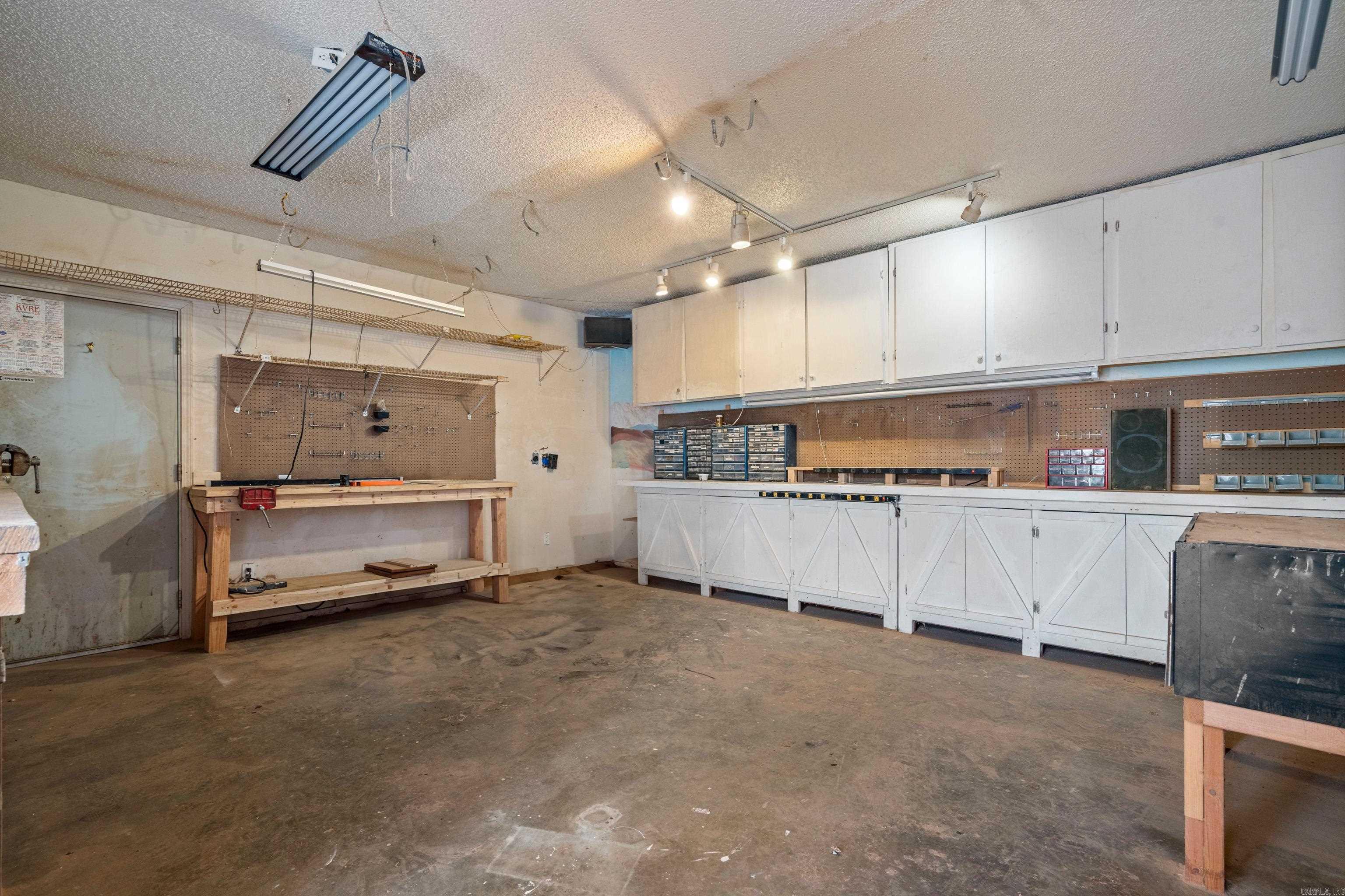 2 Dias Ln Lane Hot Springs Village, AR 71909