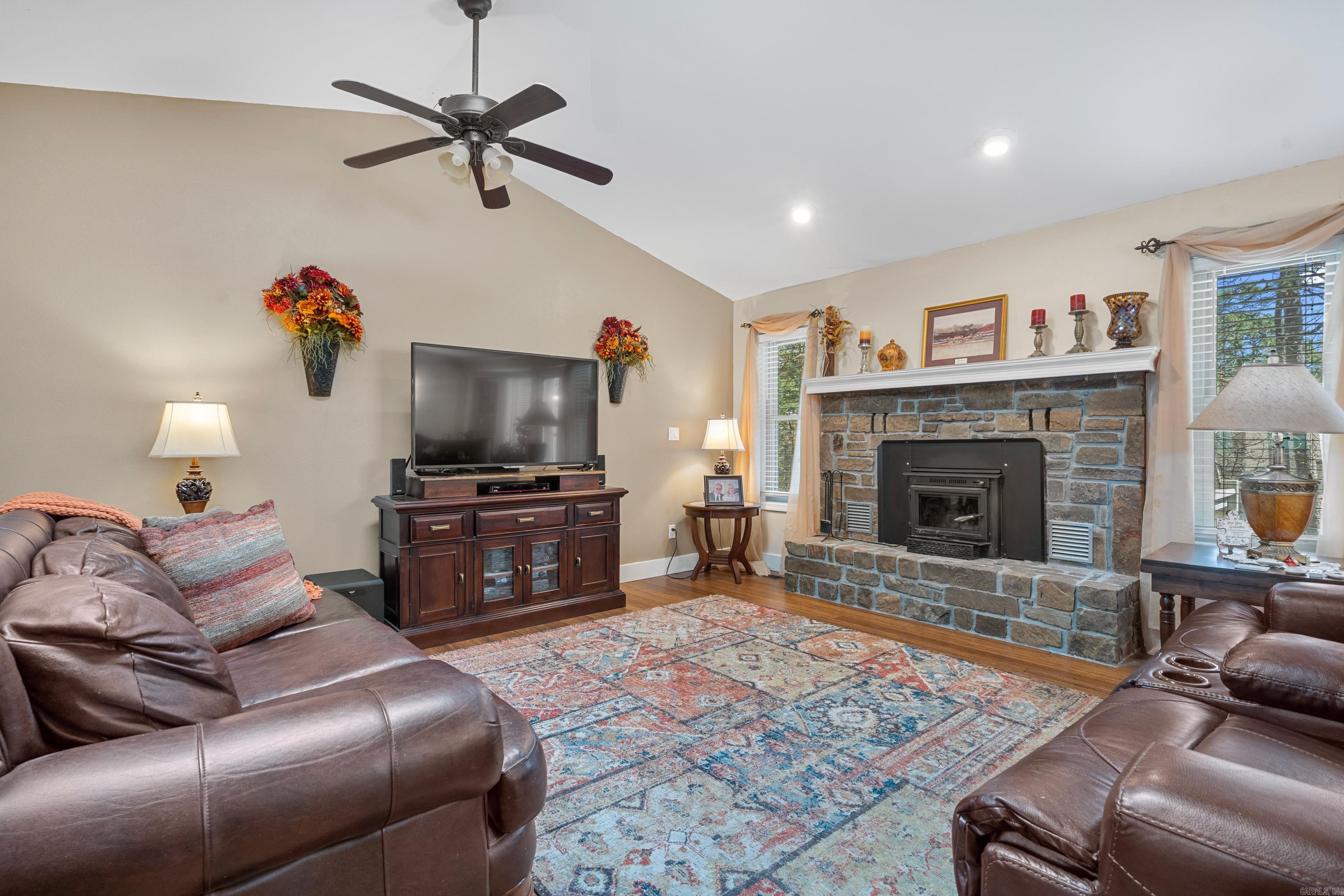 2 Dias Ln Lane Hot Springs Village, AR 71909