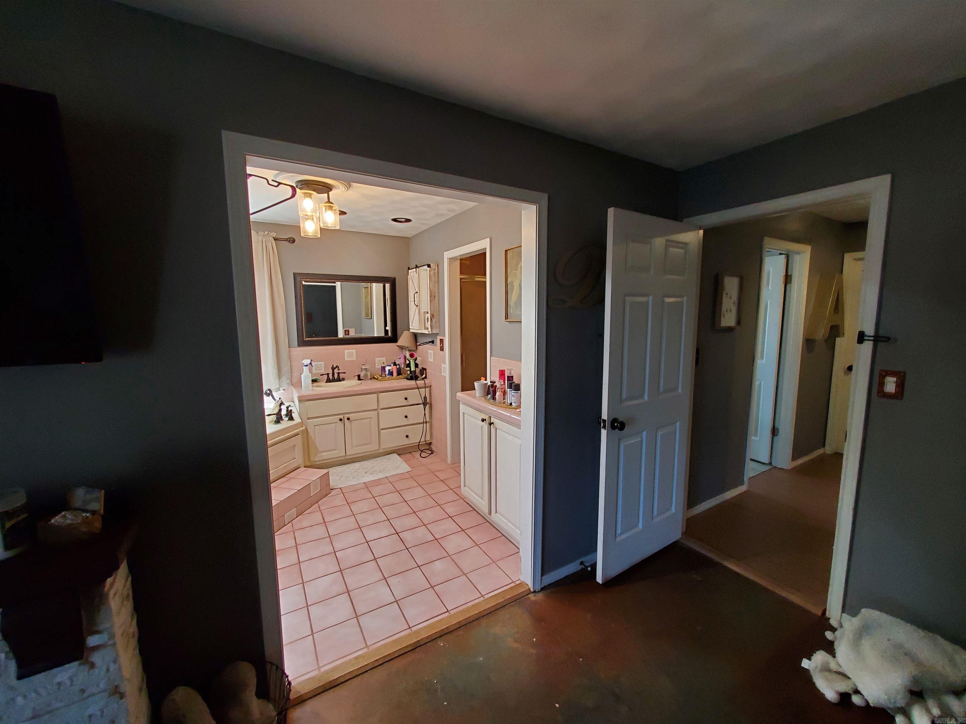 3976 CR 528 Rector, AR 72454