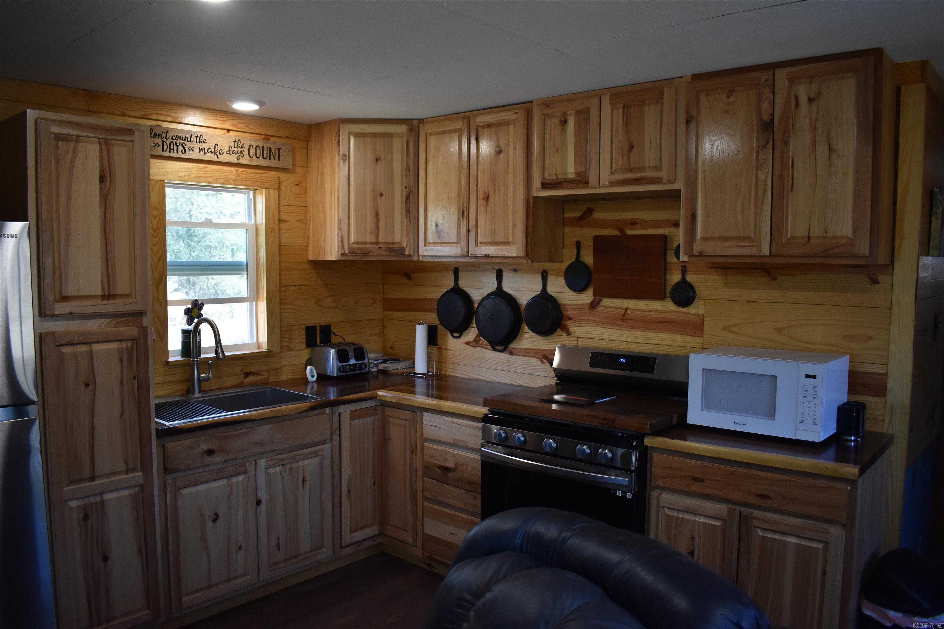5910  Lee Lane  Cecil, AR