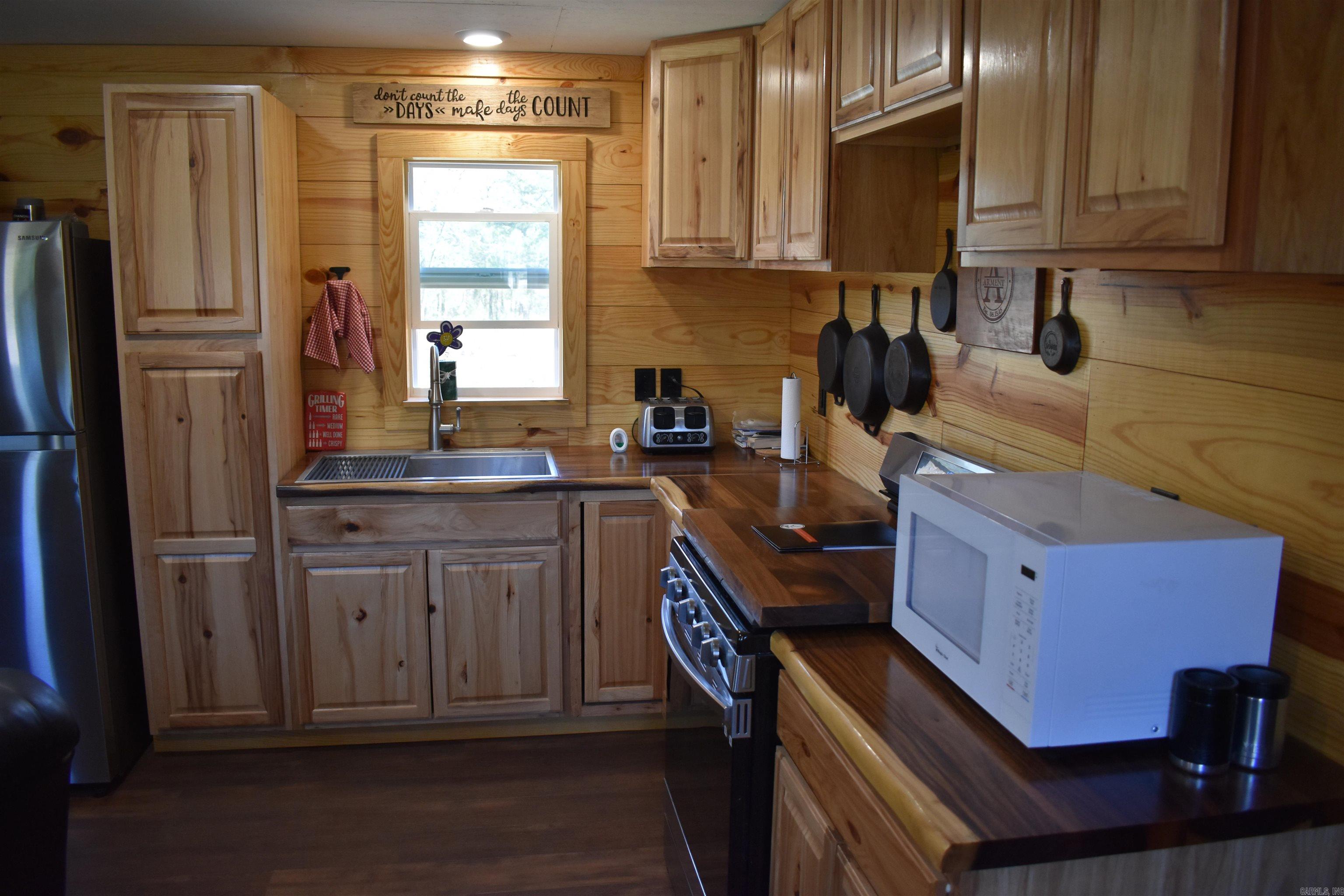 5910  Lee Lane  Cecil, AR