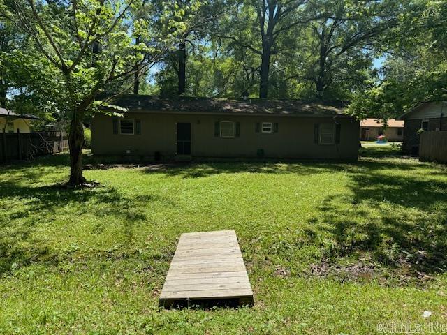 330  Young  Perryville, AR