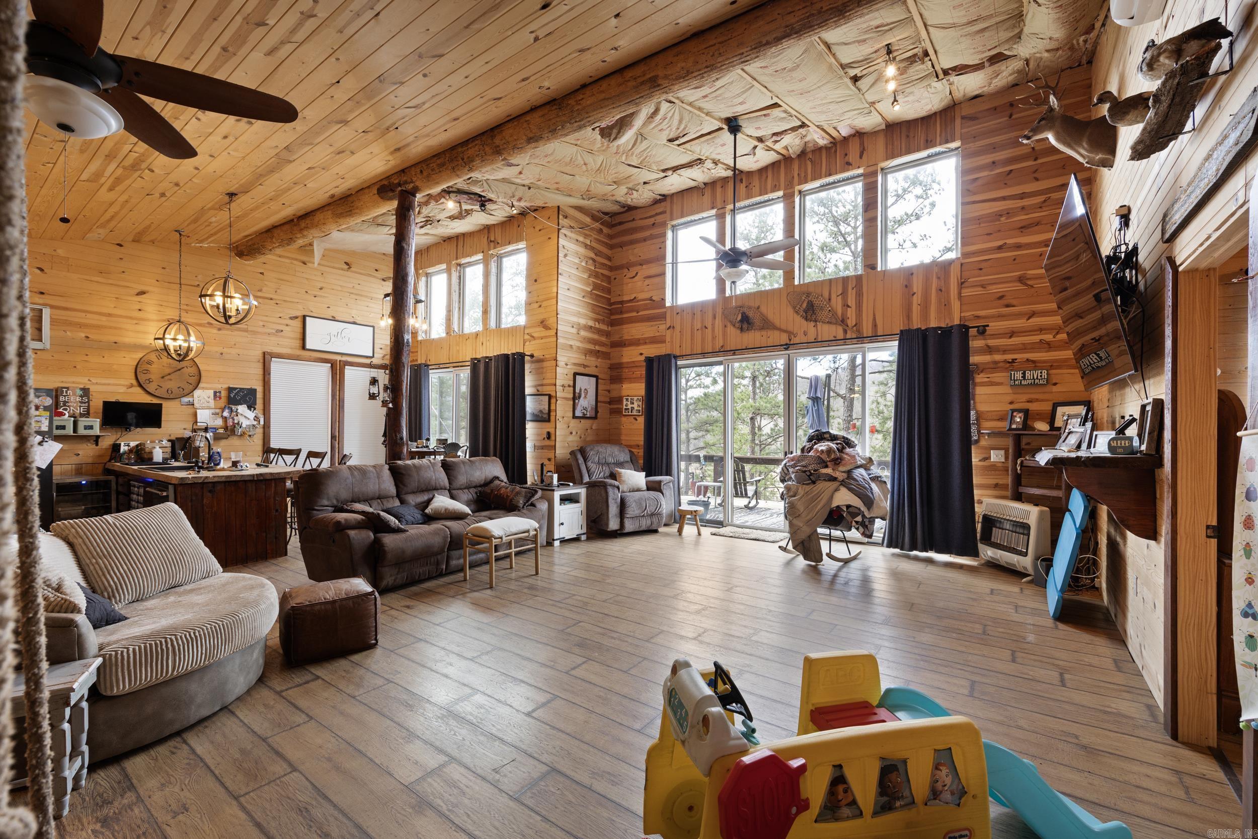 9132  Cass Oark  Ozark, AR