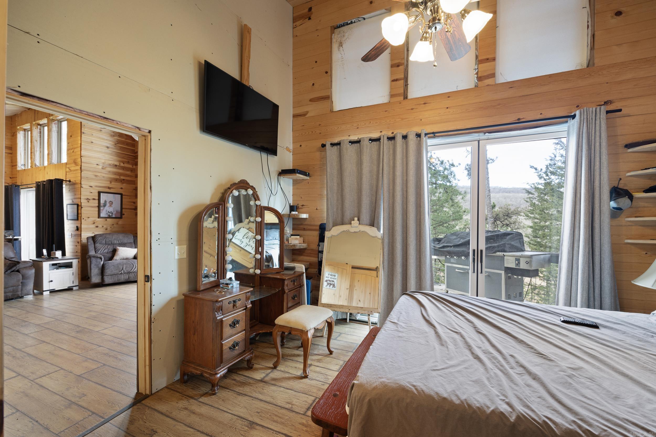 9132  Cass Oark  Ozark, AR