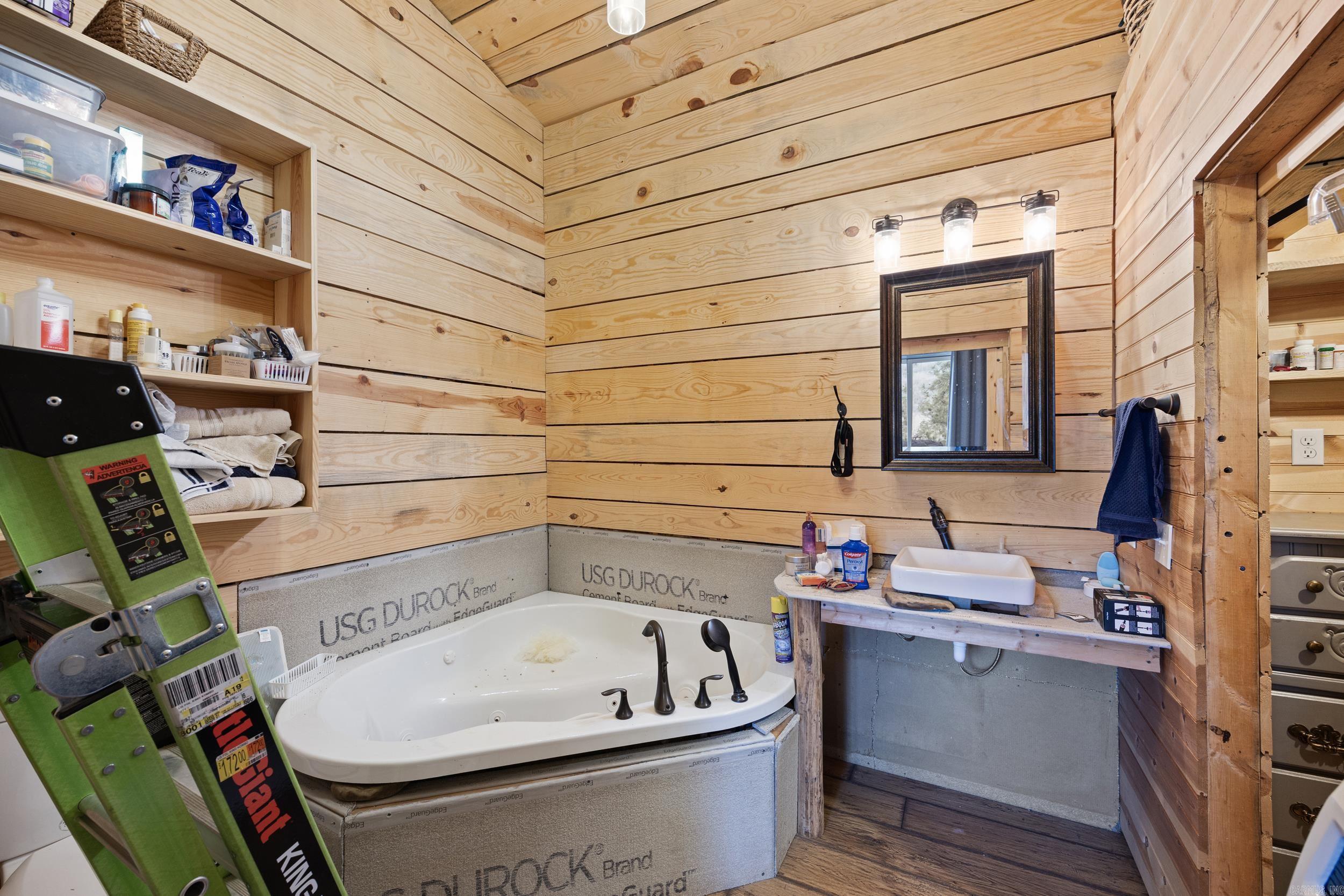 9132  Cass Oark  Ozark, AR