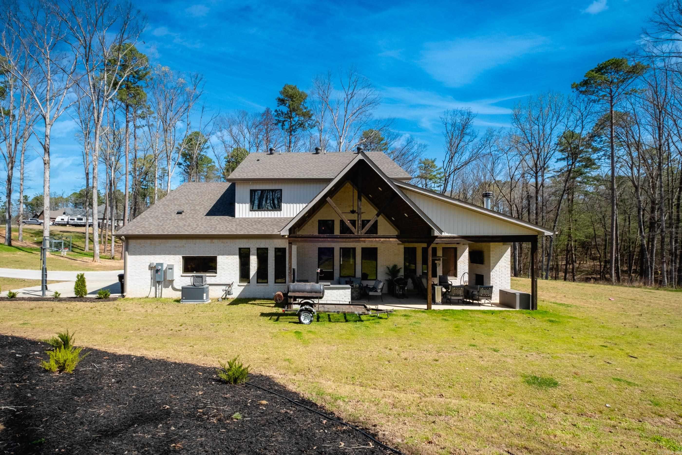 2072  Mohegan Trail  Benton, AR