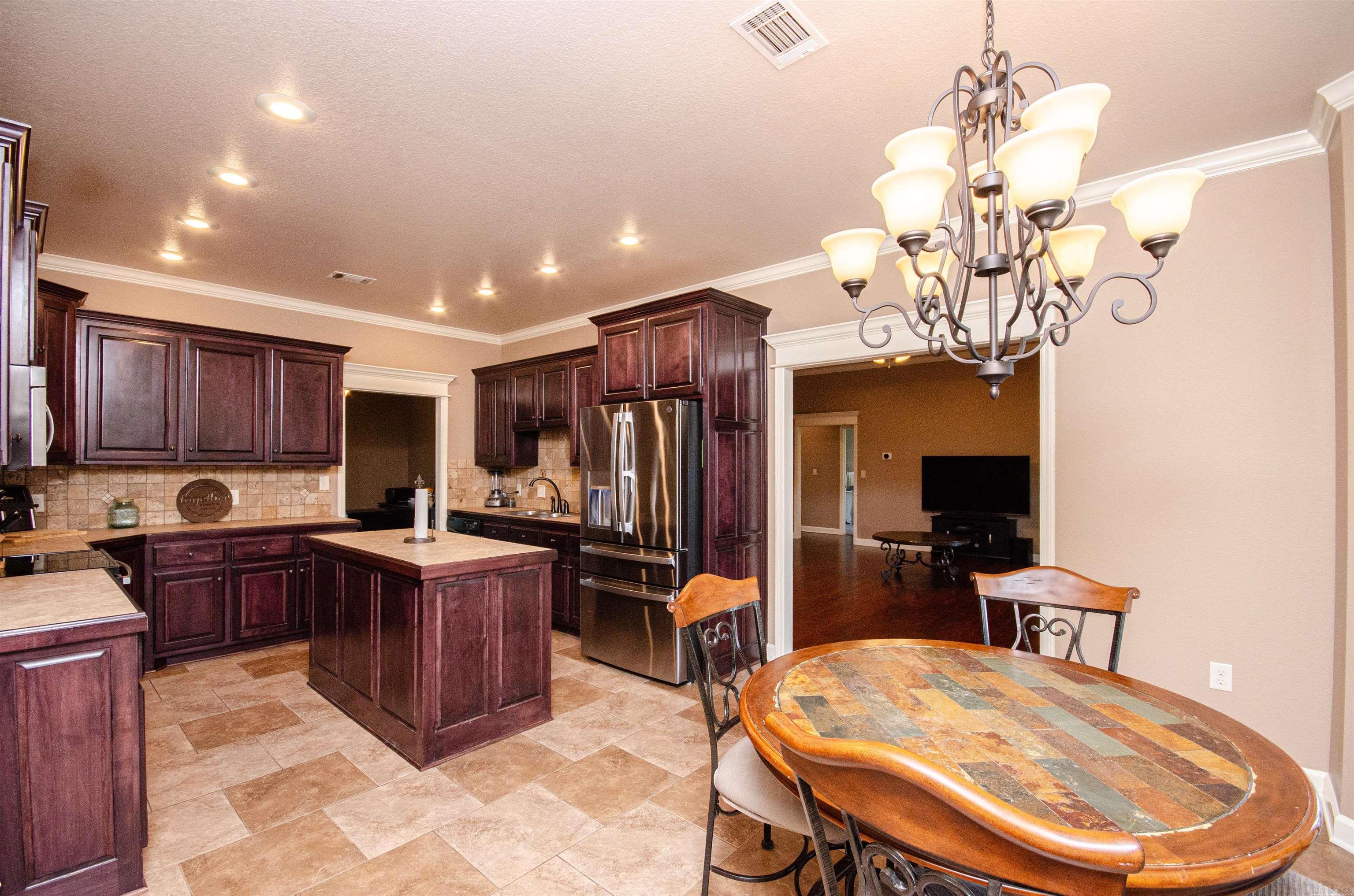 10  Sablewood  Greenbrier, AR