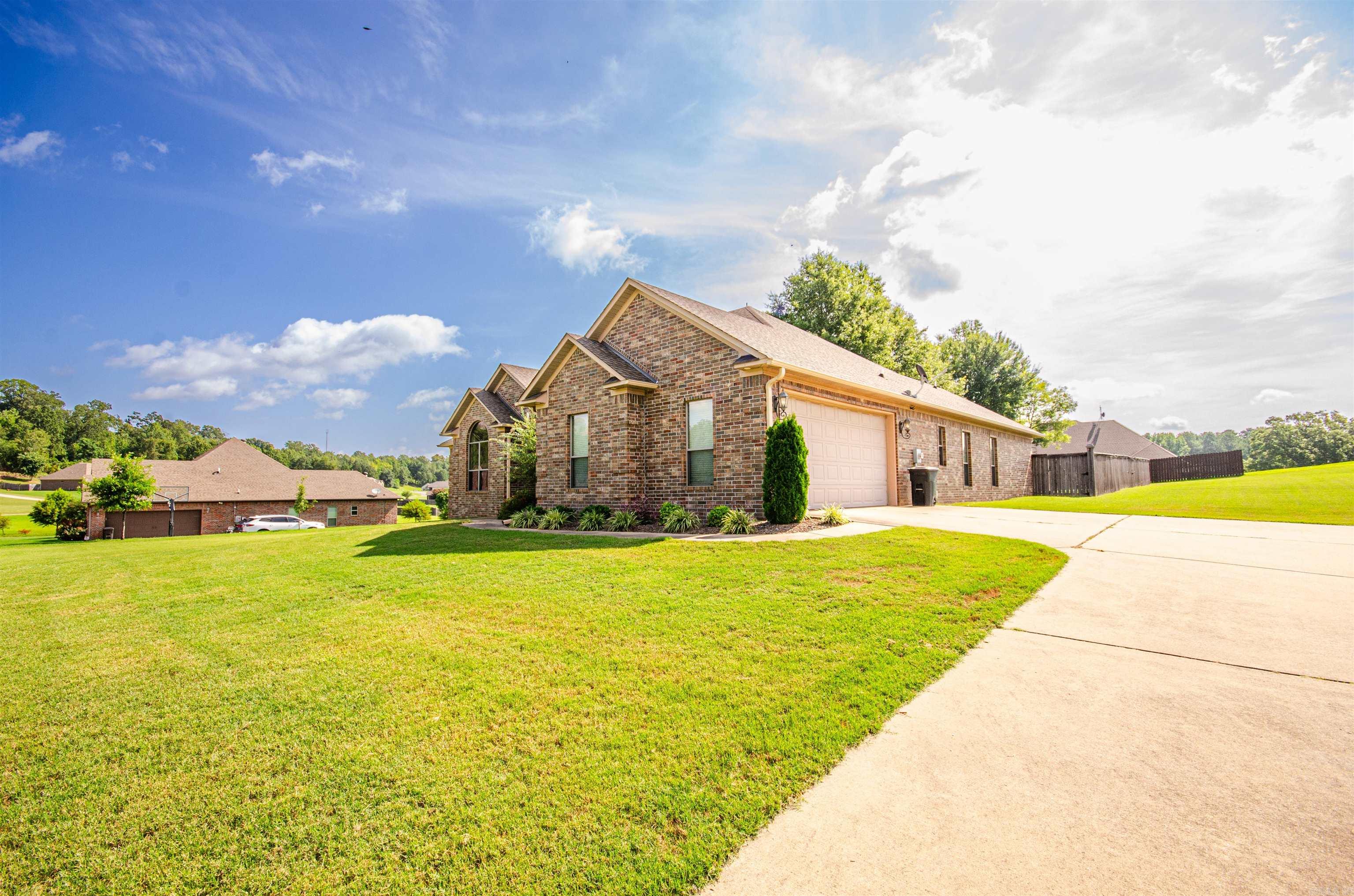10  Sablewood  Greenbrier, AR
