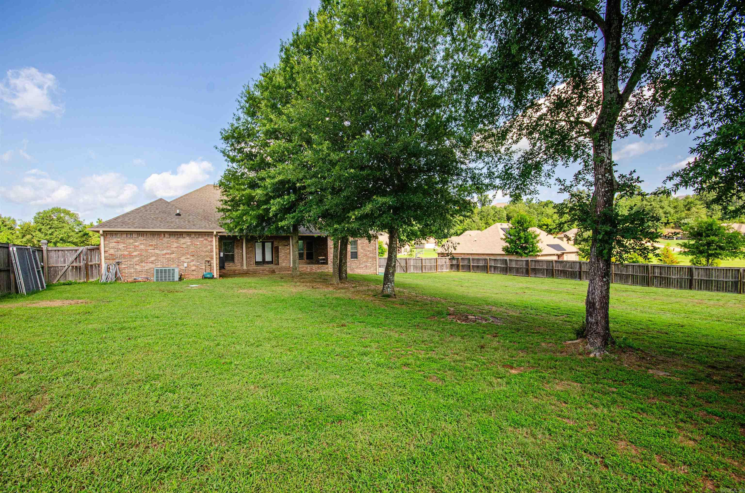 10  Sablewood  Greenbrier, AR
