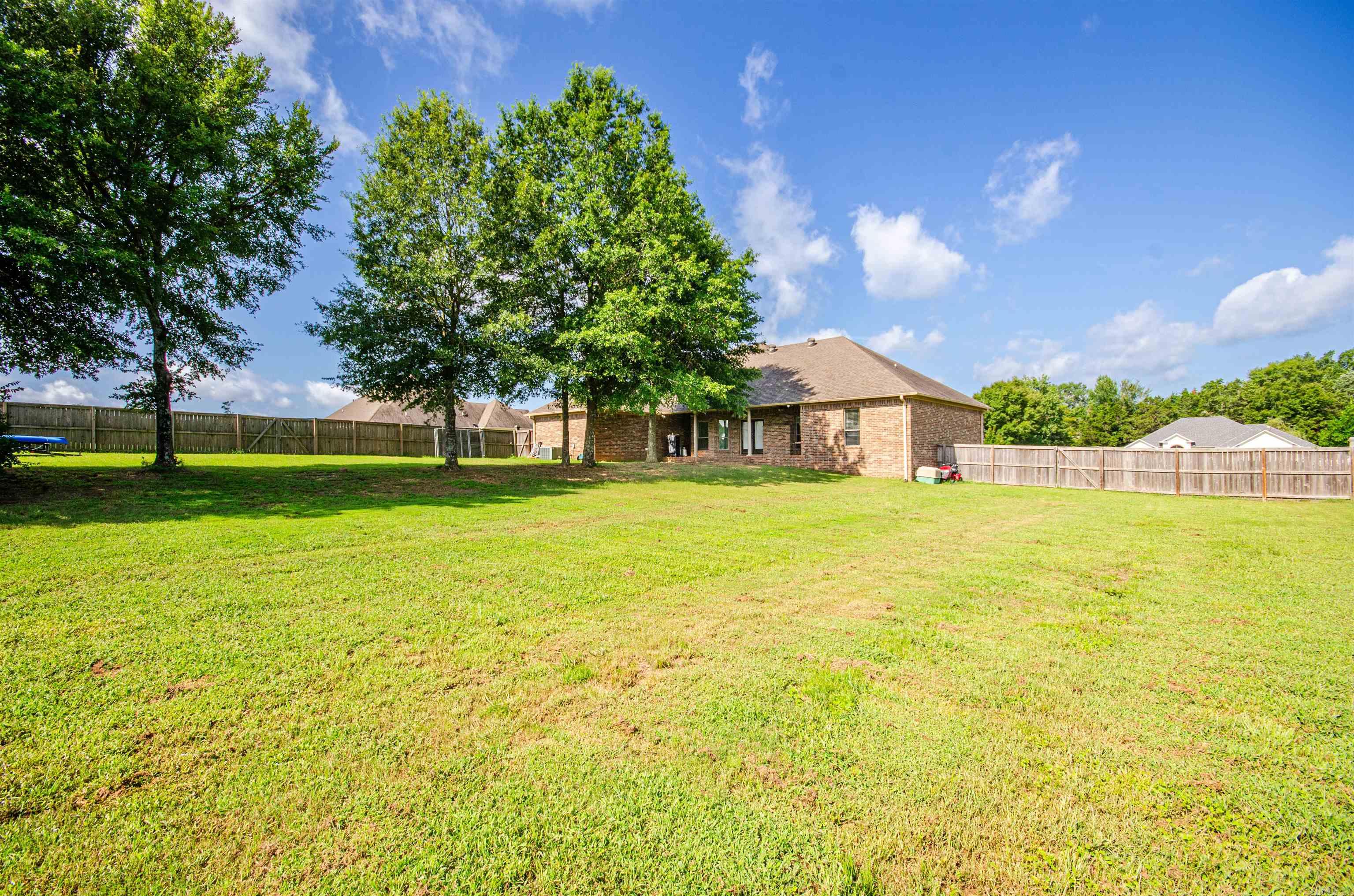 10  Sablewood  Greenbrier, AR