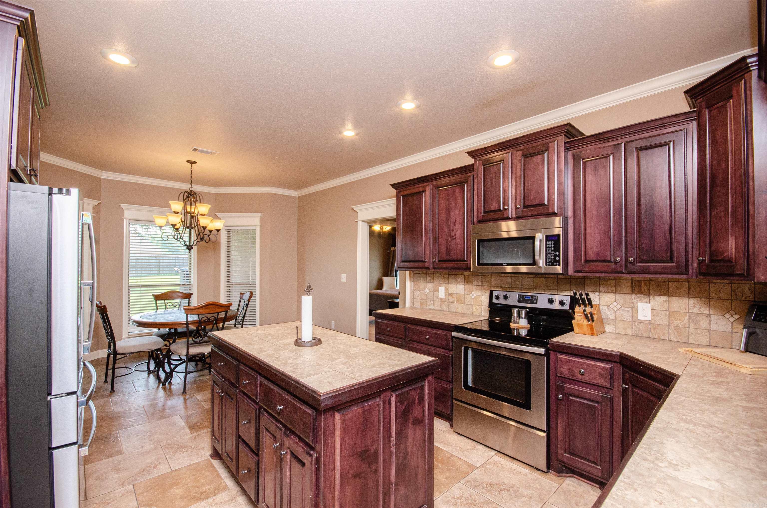 10  Sablewood  Greenbrier, AR