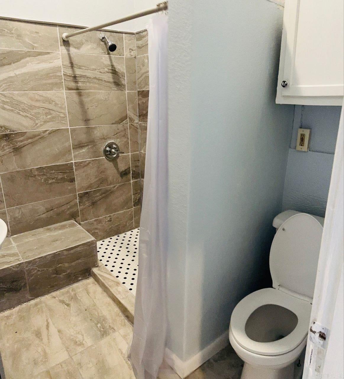 118  Garland  Hot Springs, AR