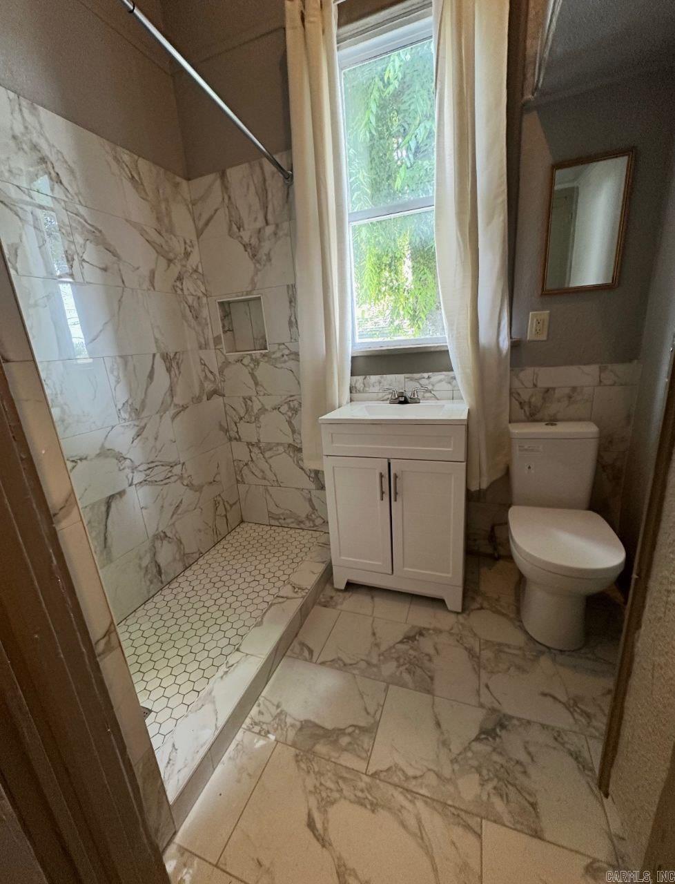 118  Garland  Hot Springs, AR