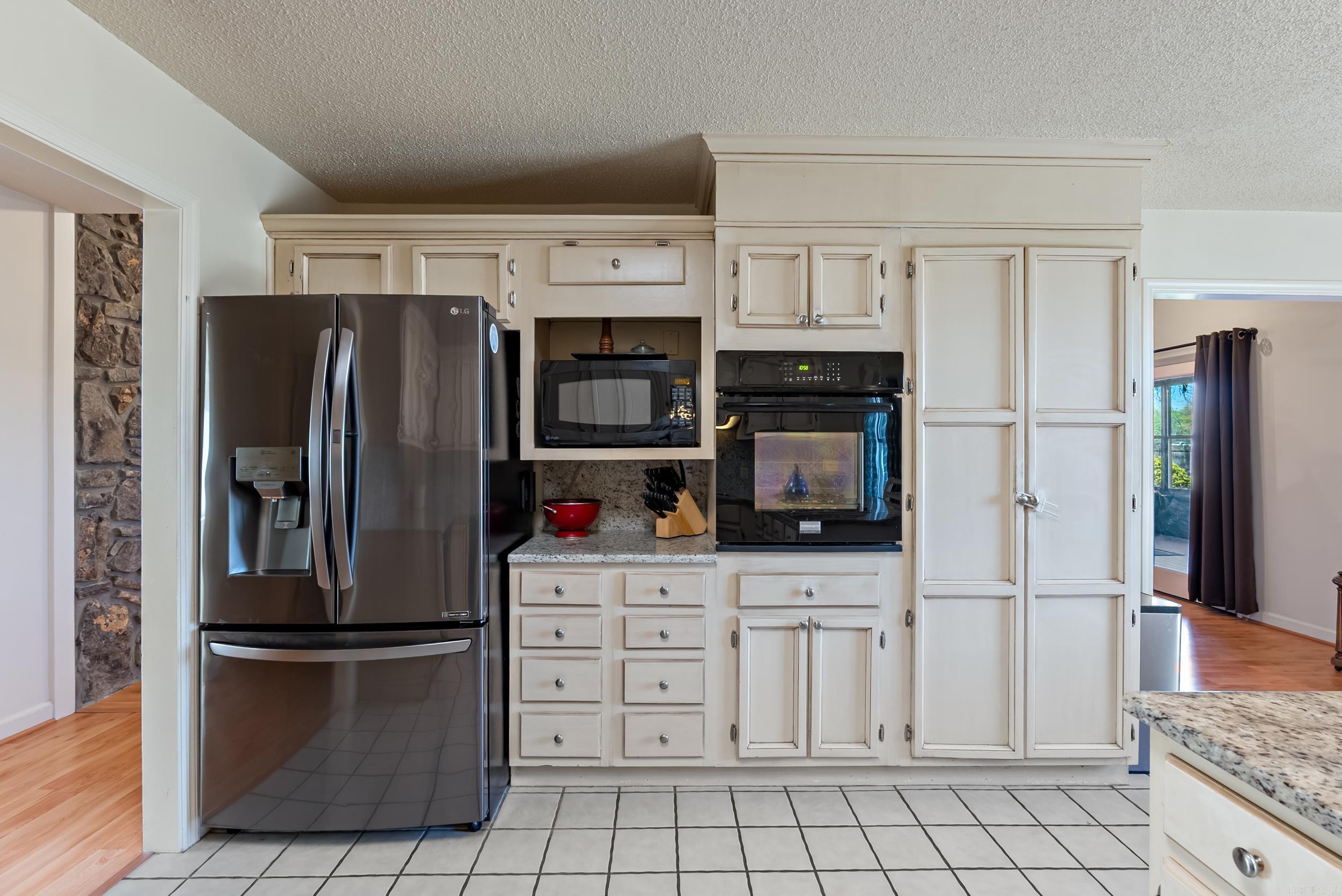 23  Hogan  Maumelle, AR