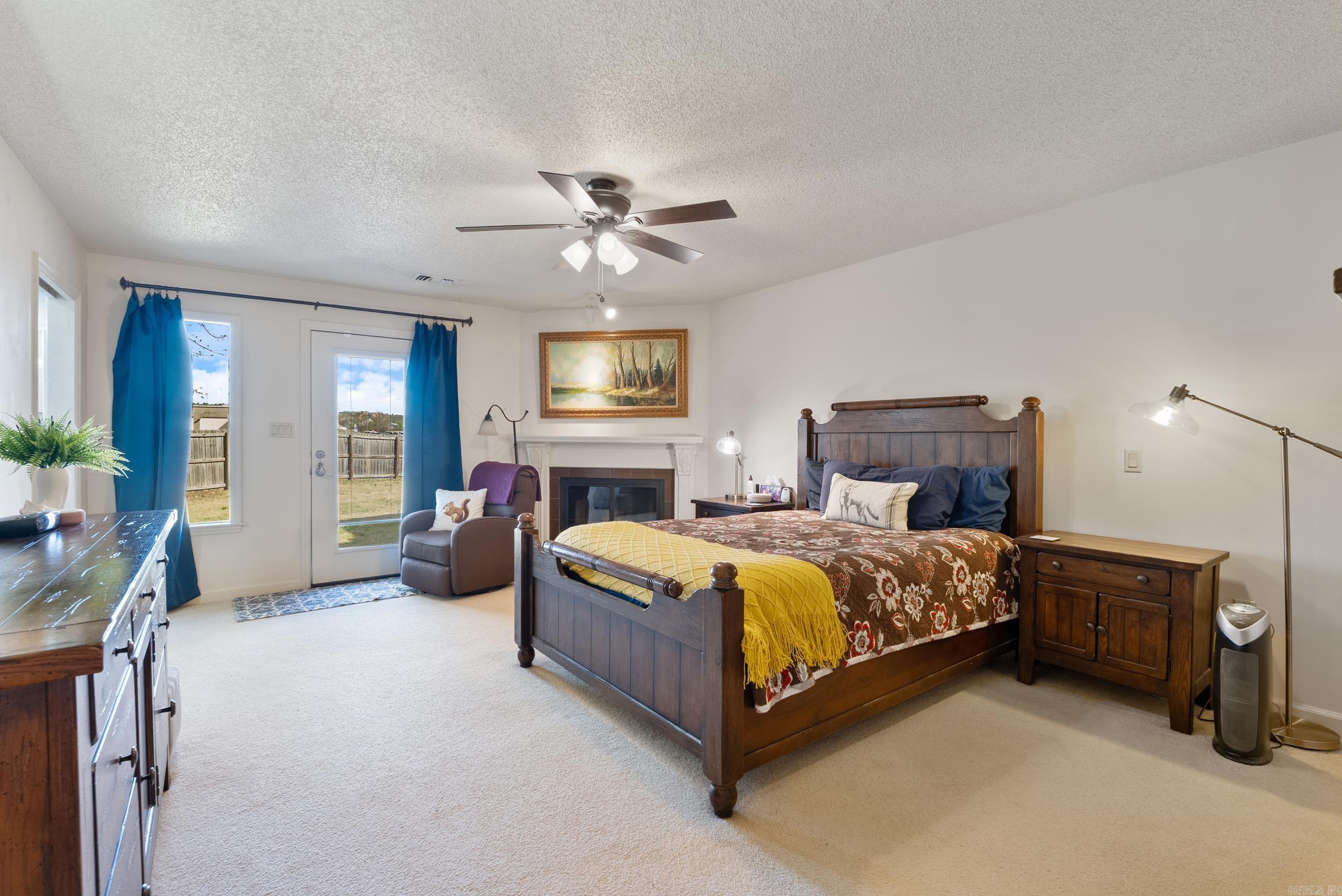 23  Hogan  Maumelle, AR