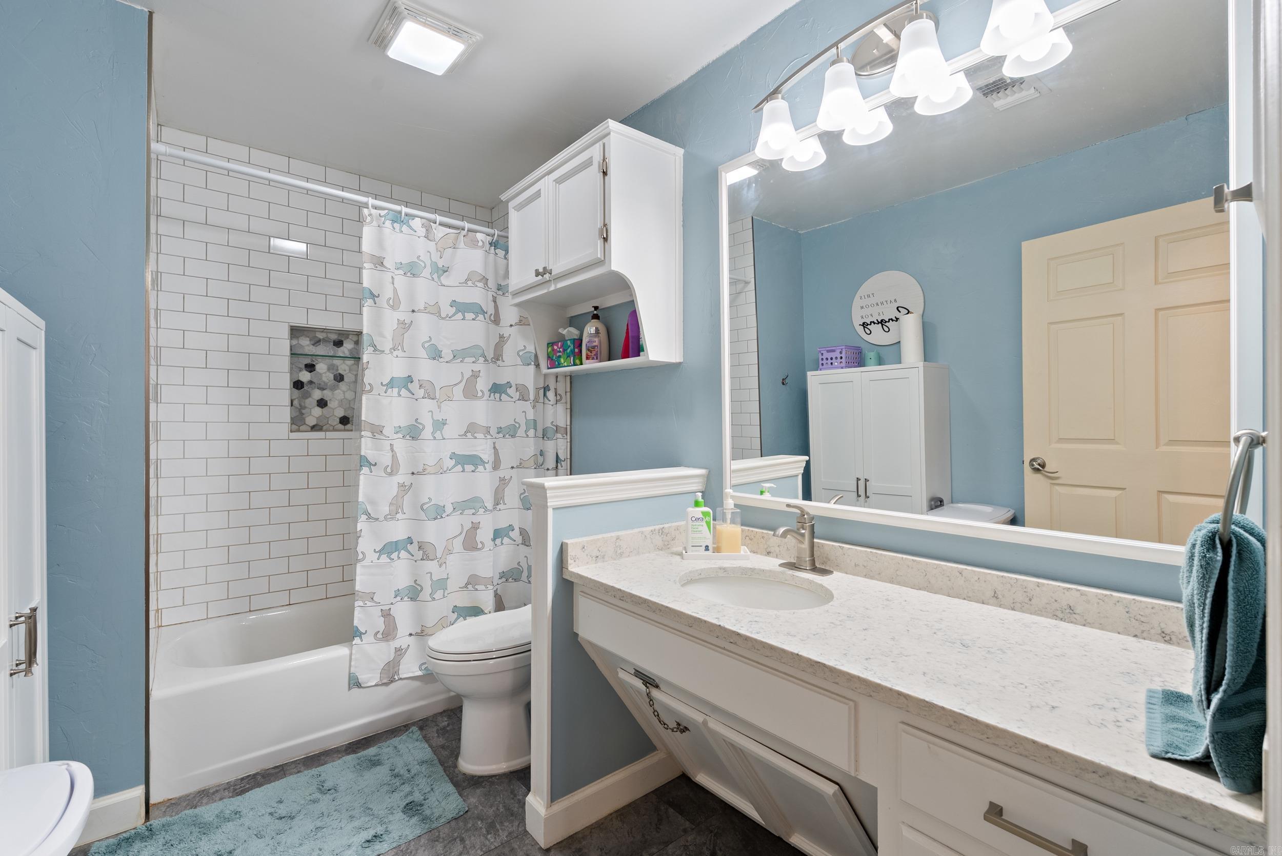 23  Hogan  Maumelle, AR