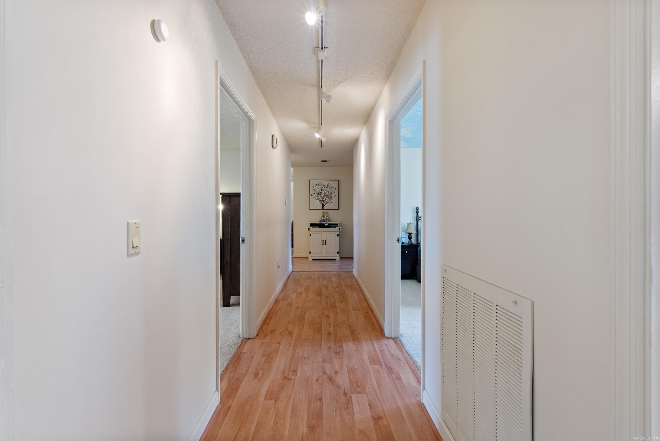 23  Hogan  Maumelle, AR