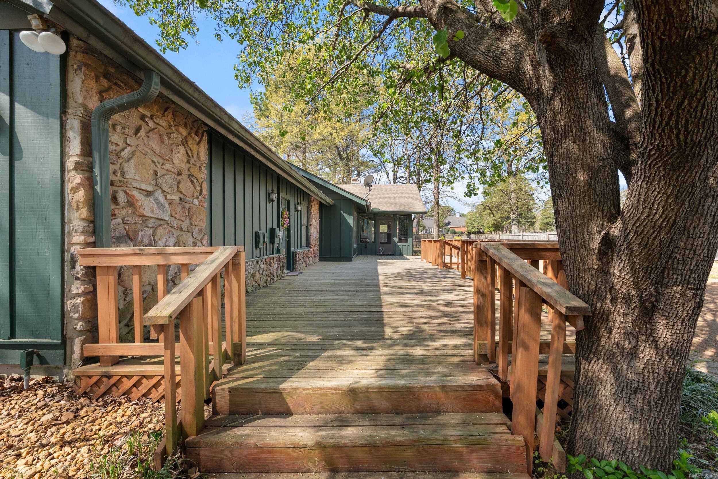 23  Hogan  Maumelle, AR