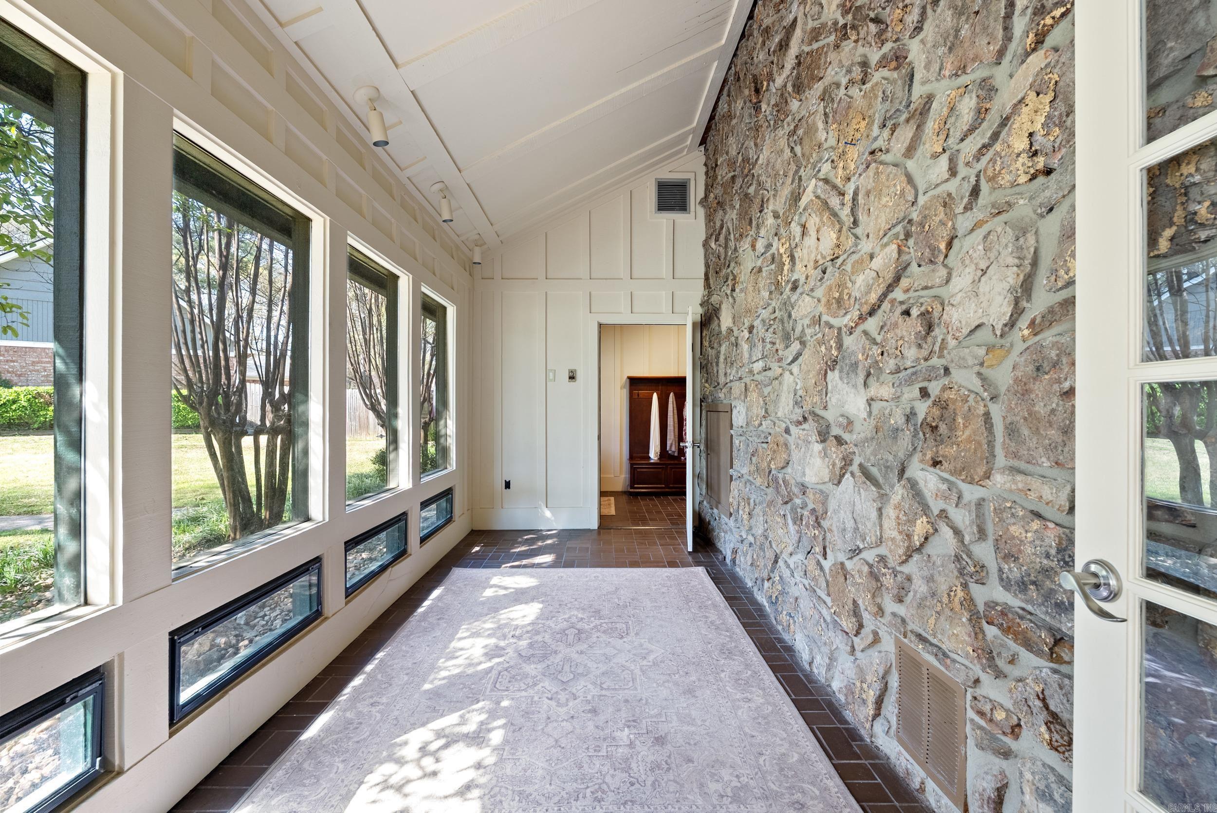 23  Hogan  Maumelle, AR