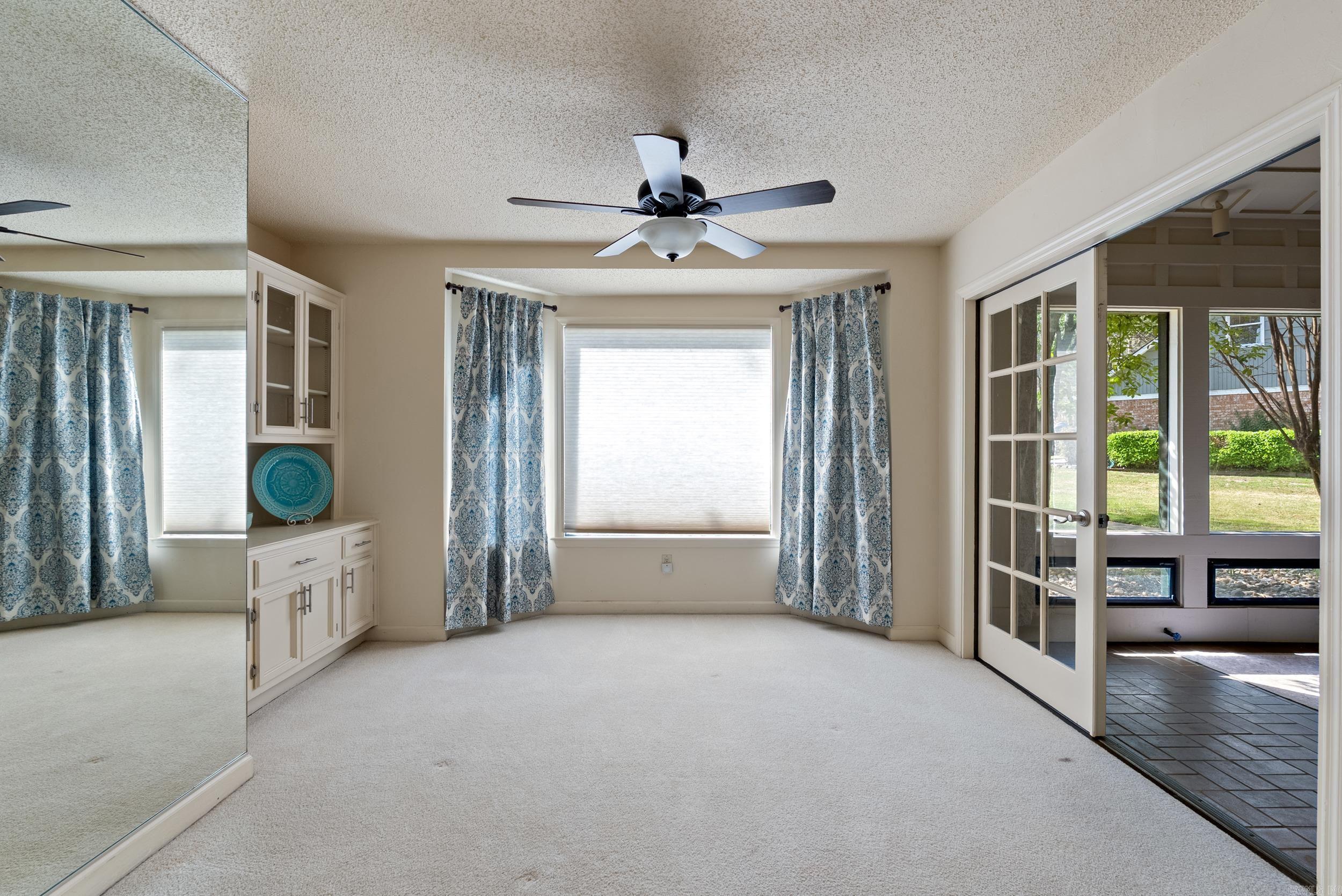 23  Hogan  Maumelle, AR