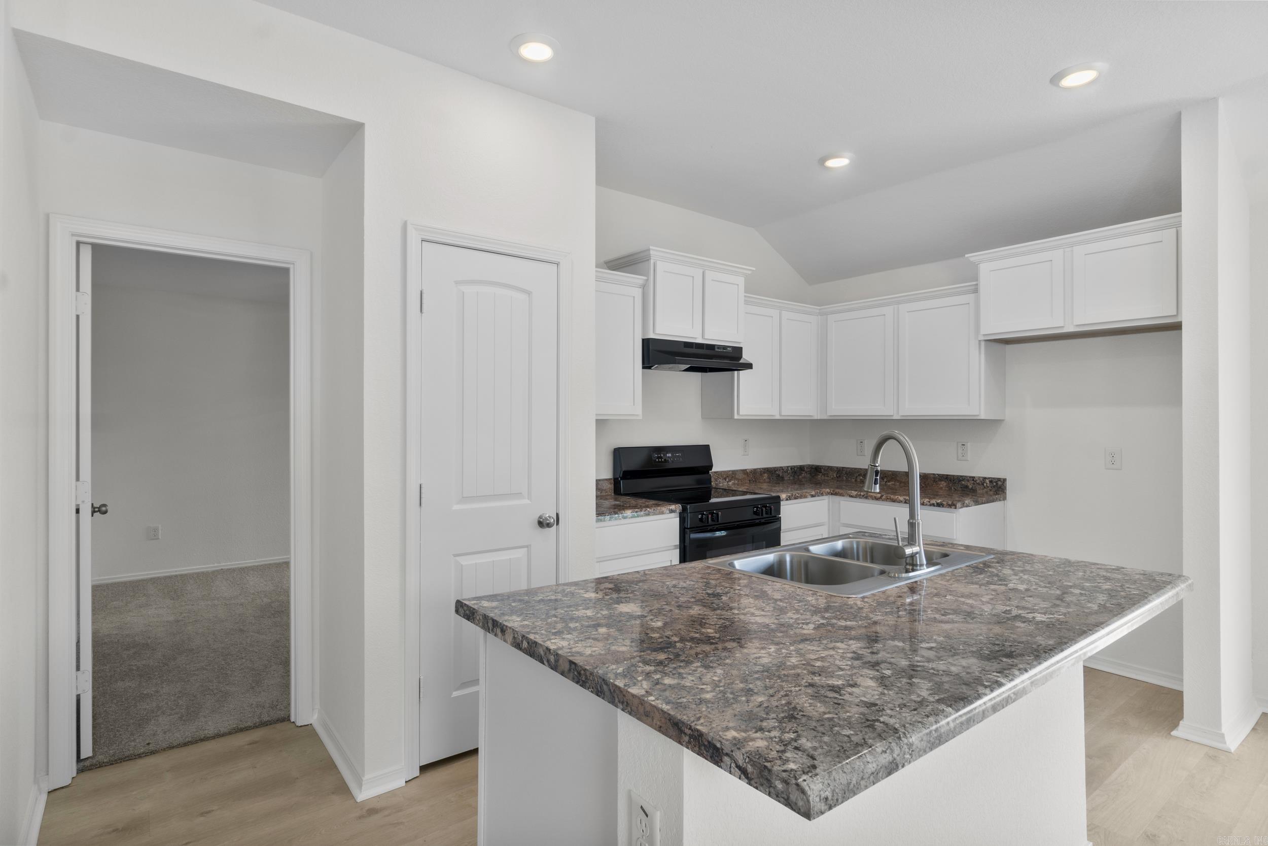 8200 Fitzgerald Lane North Little Rock, AR 72113