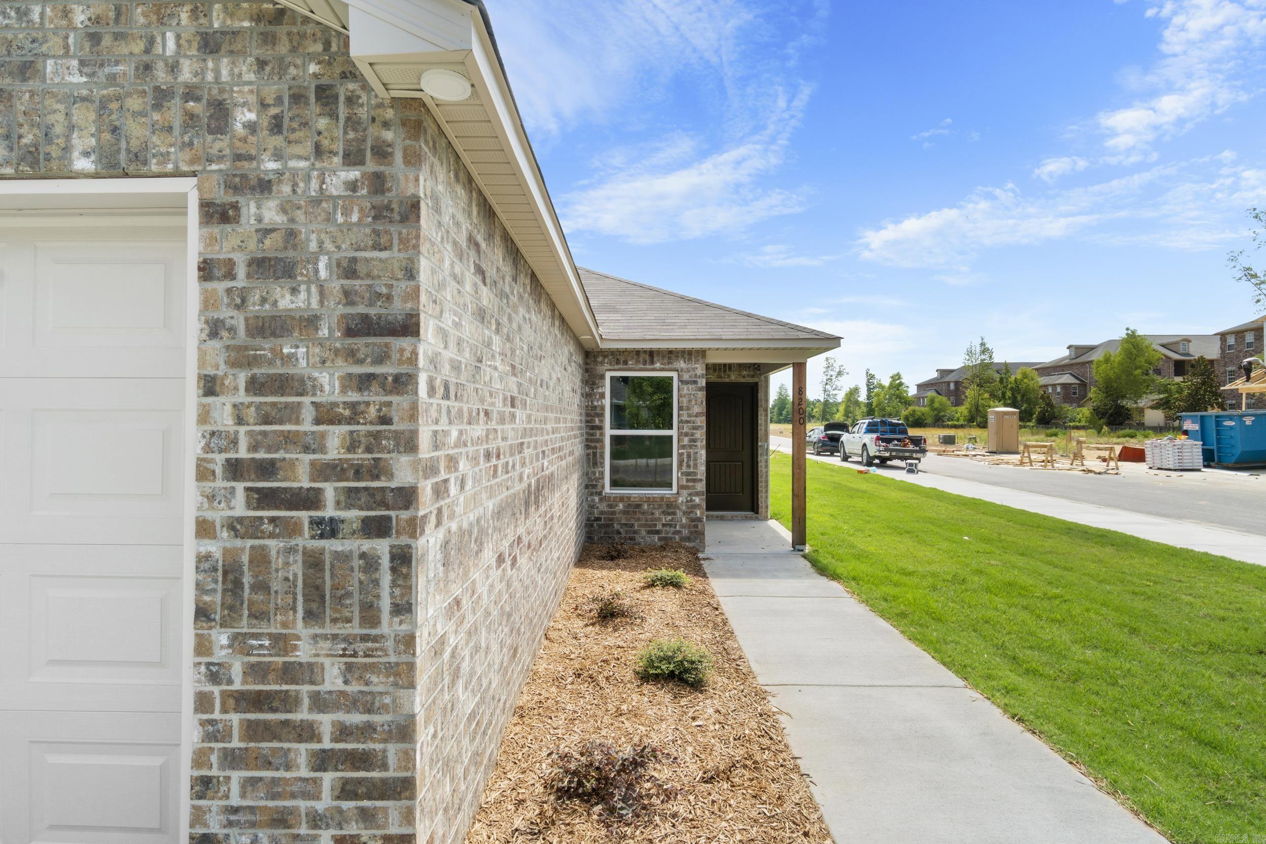 8200 Fitzgerald Lane North Little Rock, AR 72113