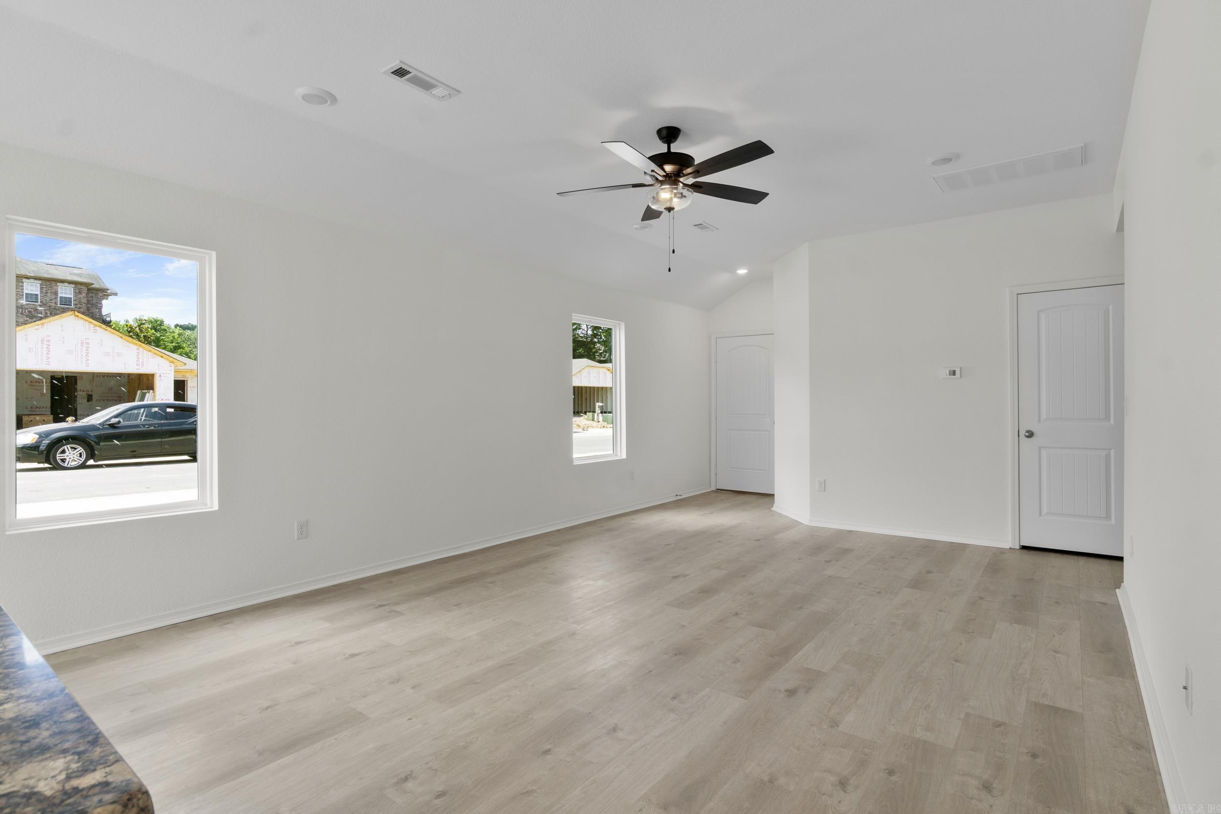 8200 Fitzgerald Lane North Little Rock, AR 72113
